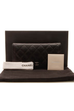 Quilted L Yen Wallet - Black