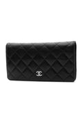 Quilted L Yen Wallet - Black