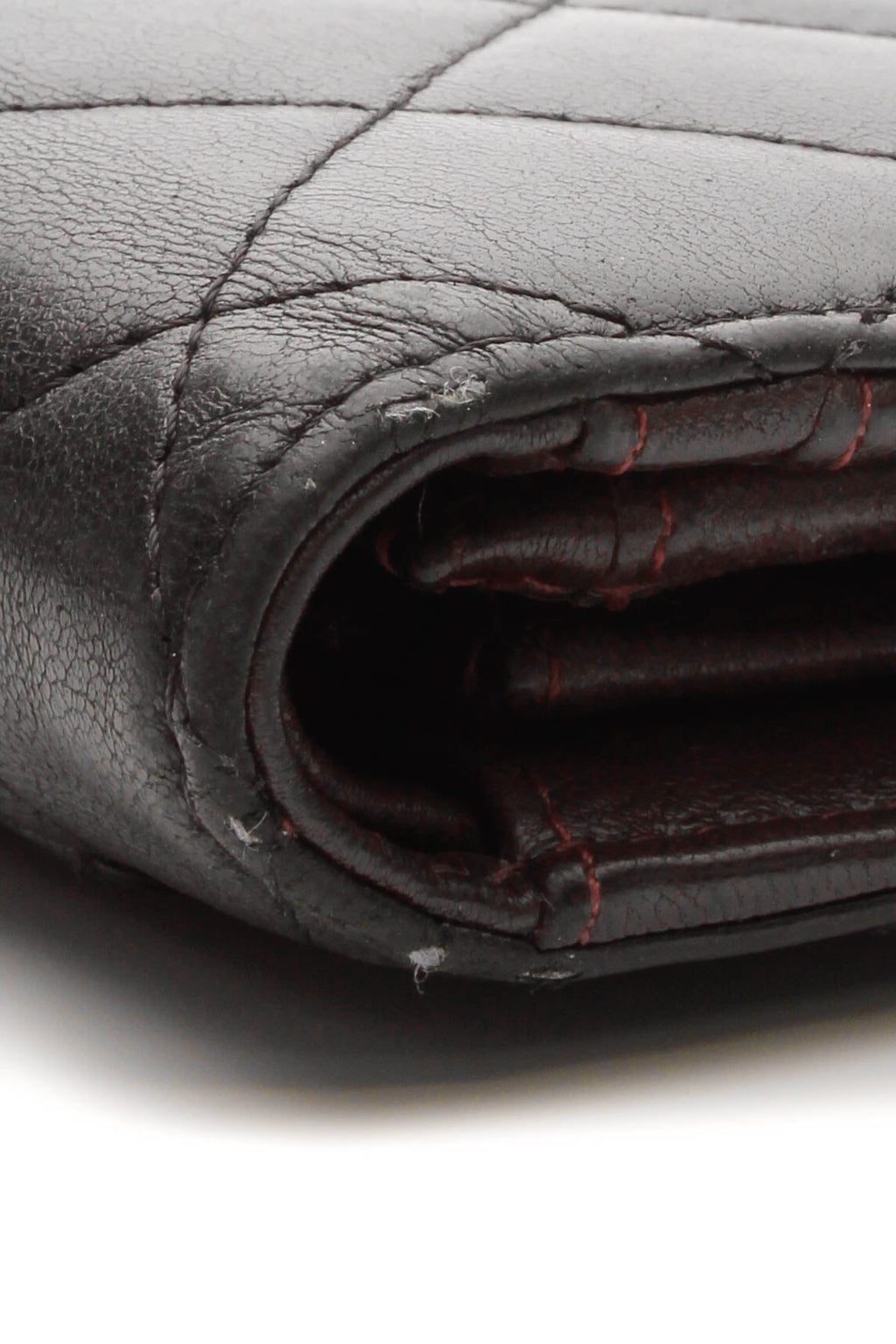 Quilted L Yen Wallet - Black