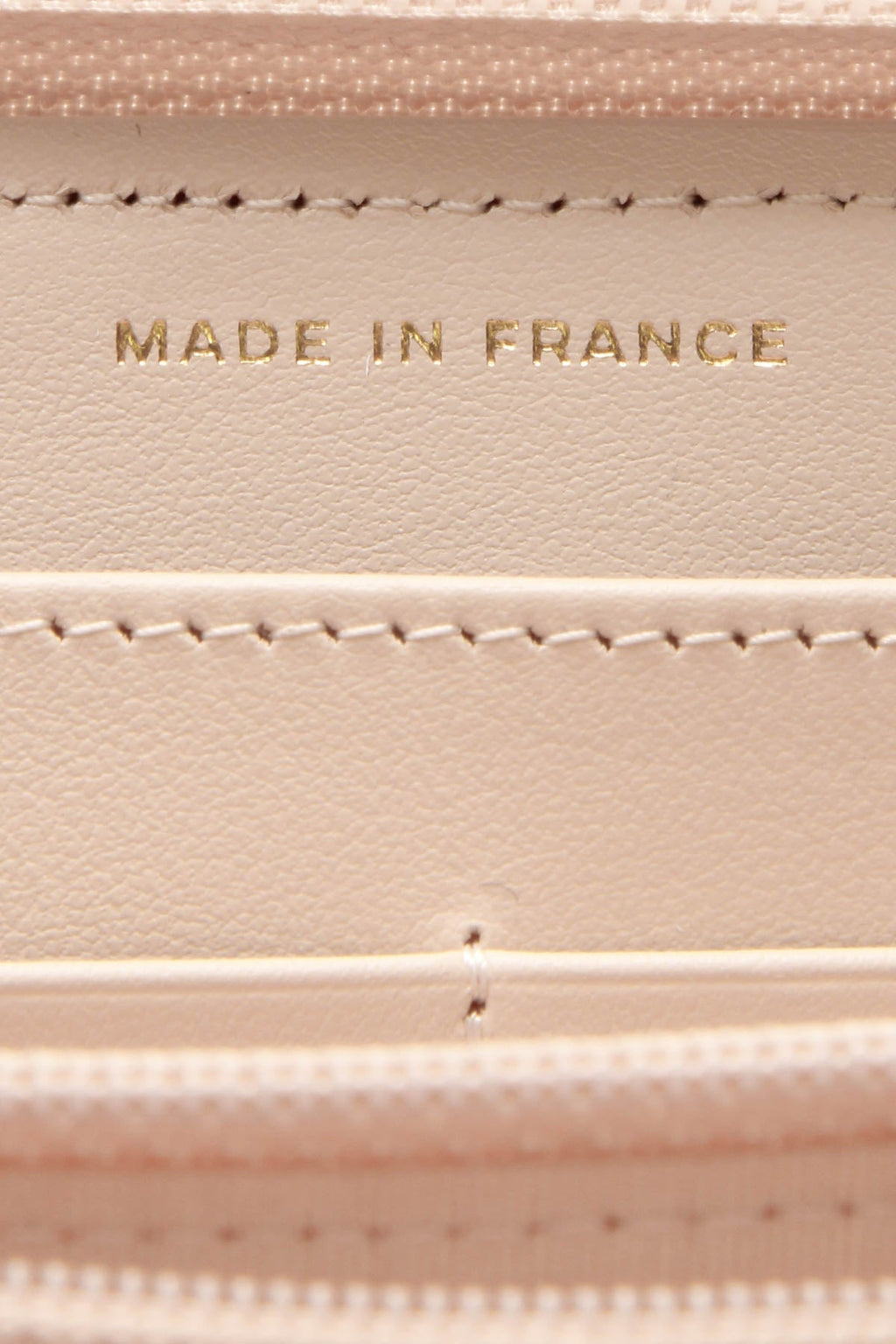Chevron Quilted Boy Long Zip Wallet - Beige