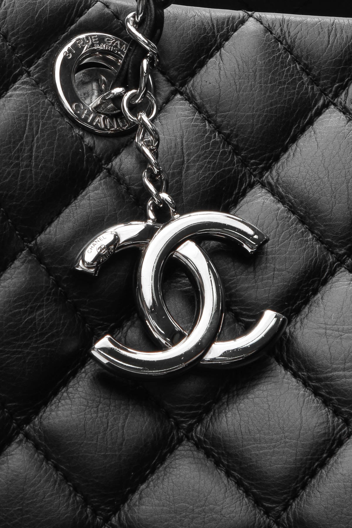 Quilted Tote Bag - Black