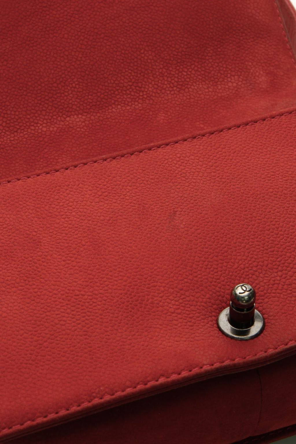 Old Medium Boy Bag - Rust Matte Caviar