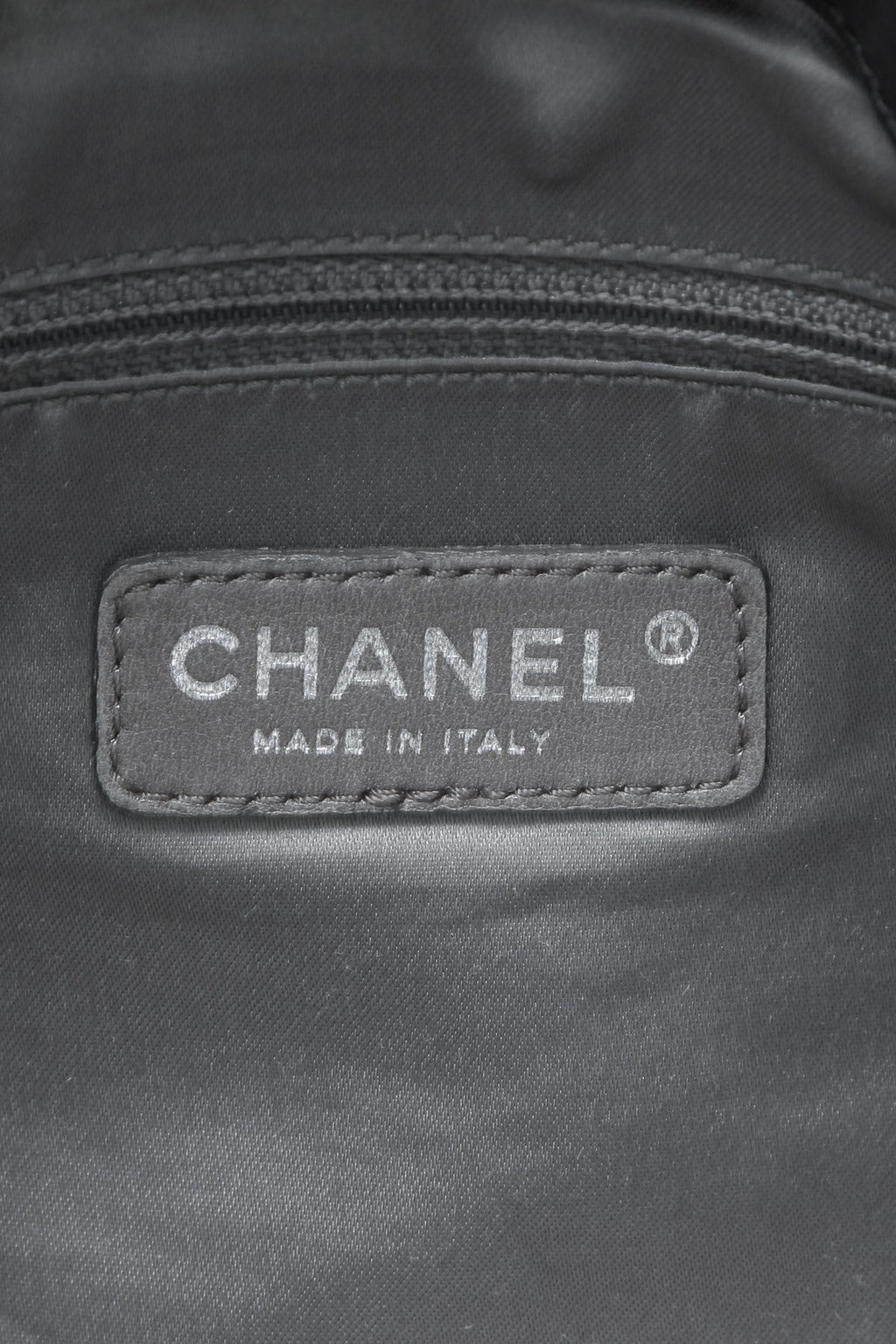 Modern Chain Flap Bag - Black