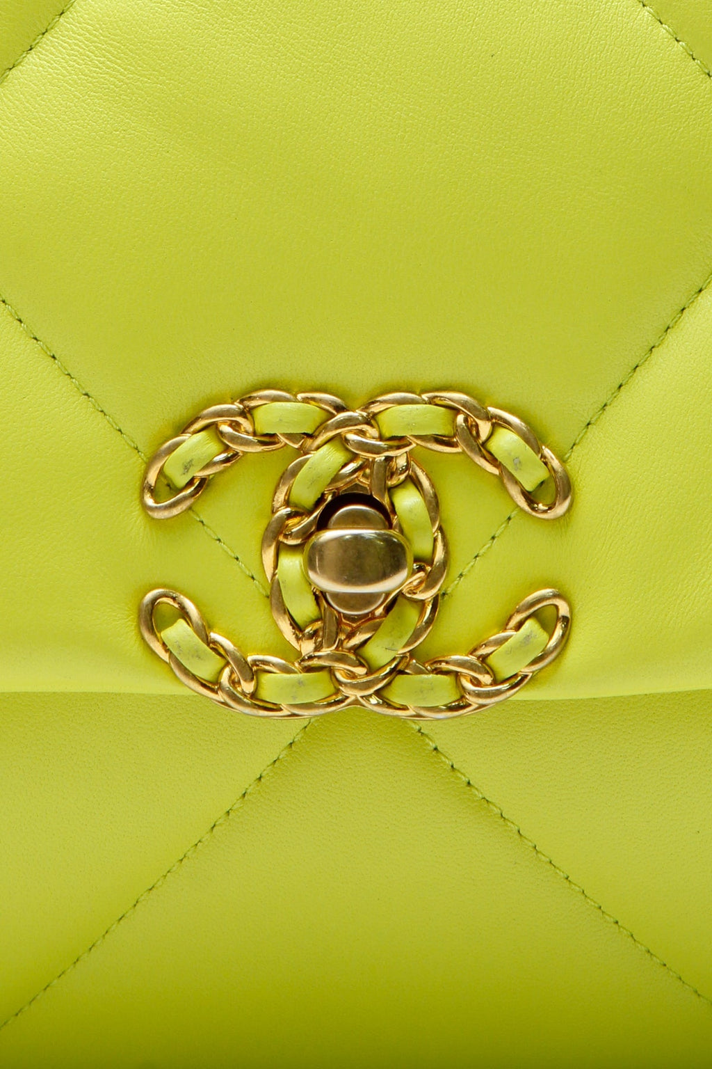 Chanel19 Small Flap Bag - Neon Yellow