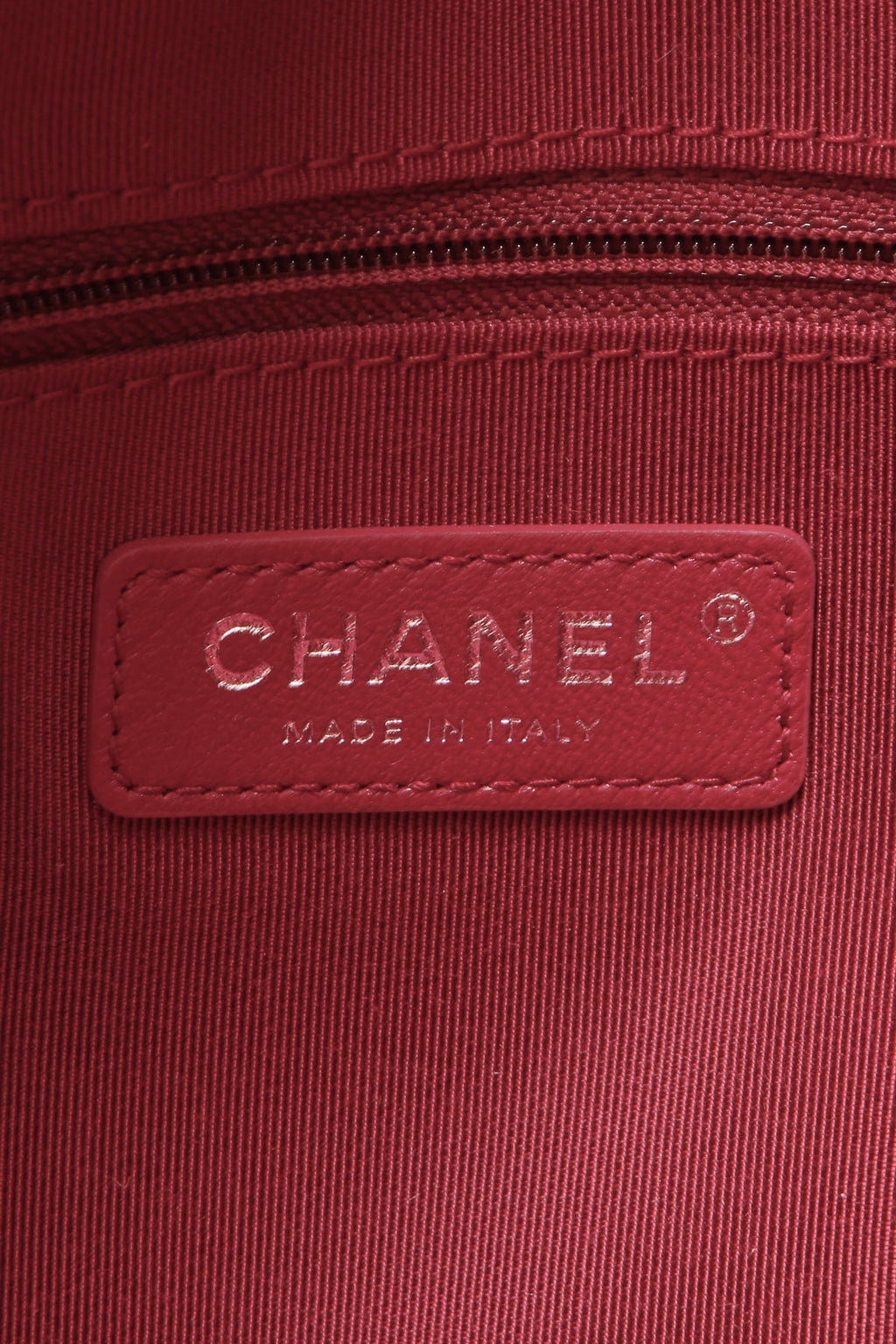 Gabrielle Medium Hobo Bag - Red/Pink