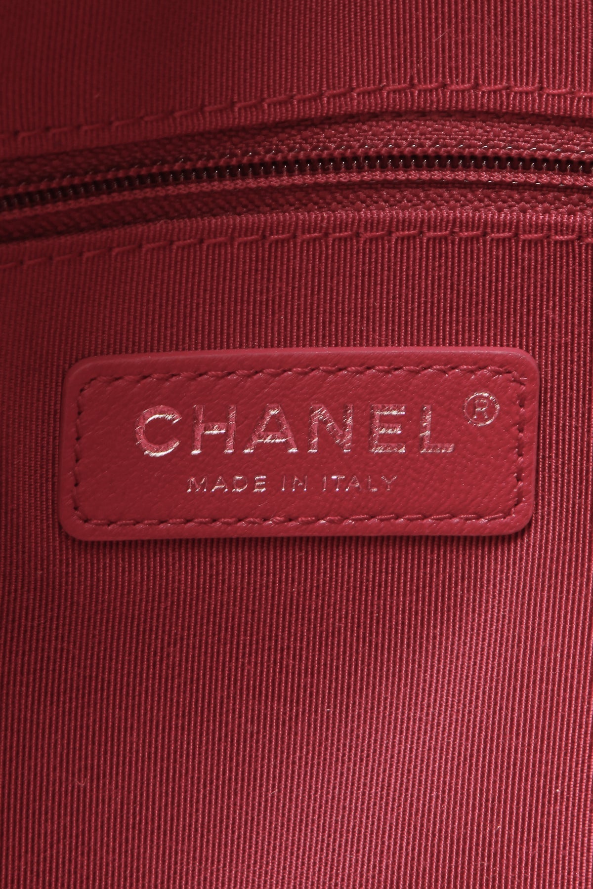 Gabrielle Medium Hobo Bag - Red/Pink
