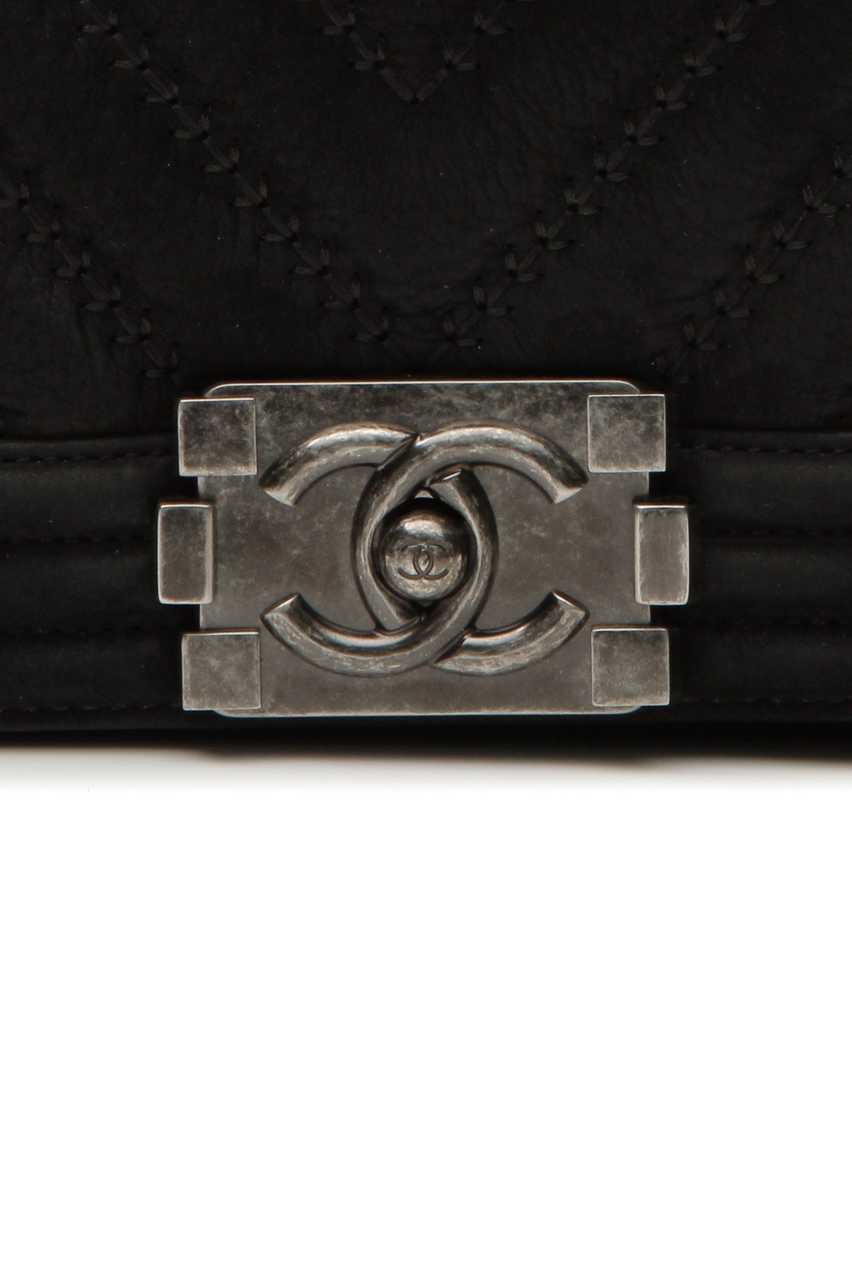 Chevron Old Medium Boy Bag - Black