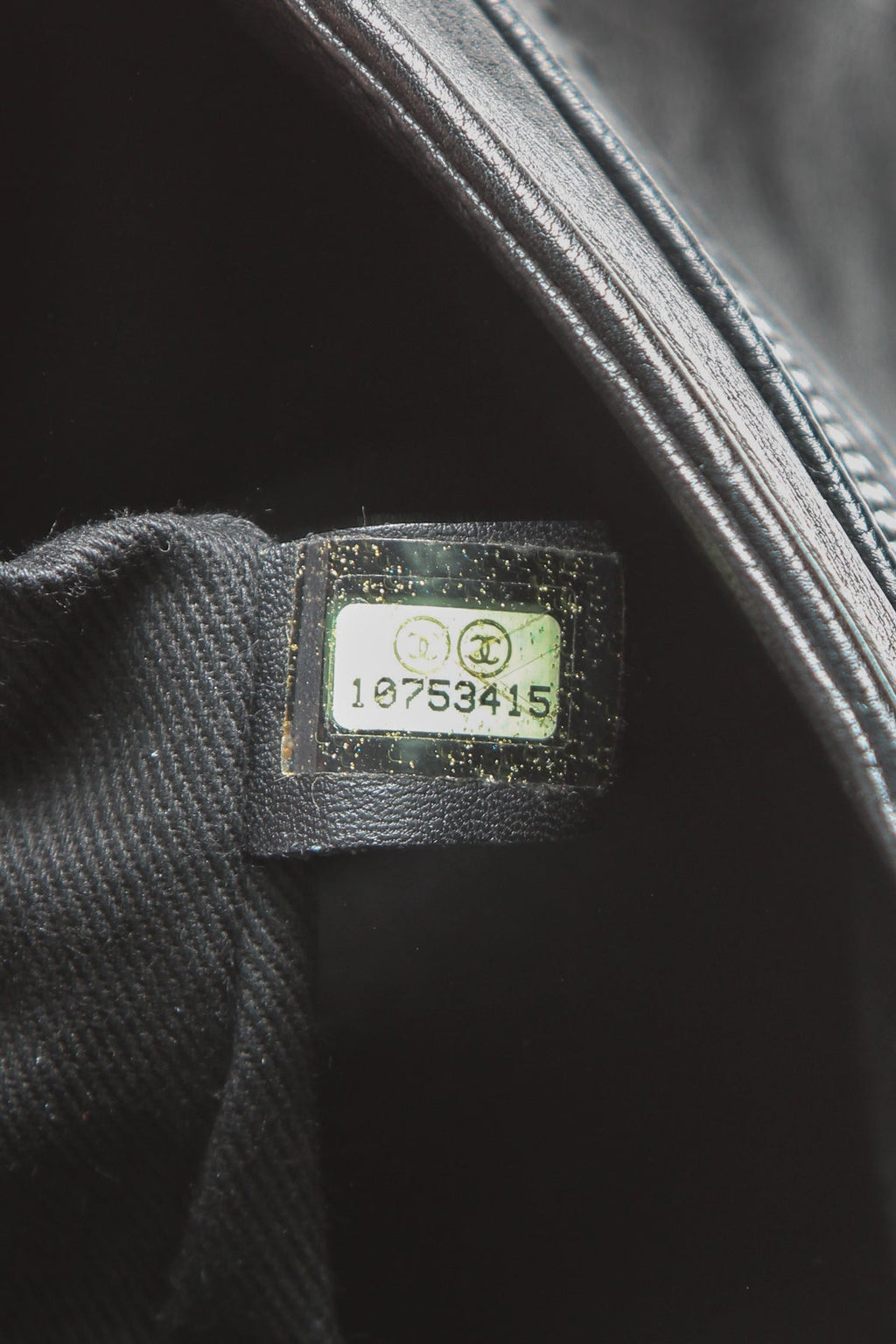 Diamond Stitch Large Messenger Bag - Black