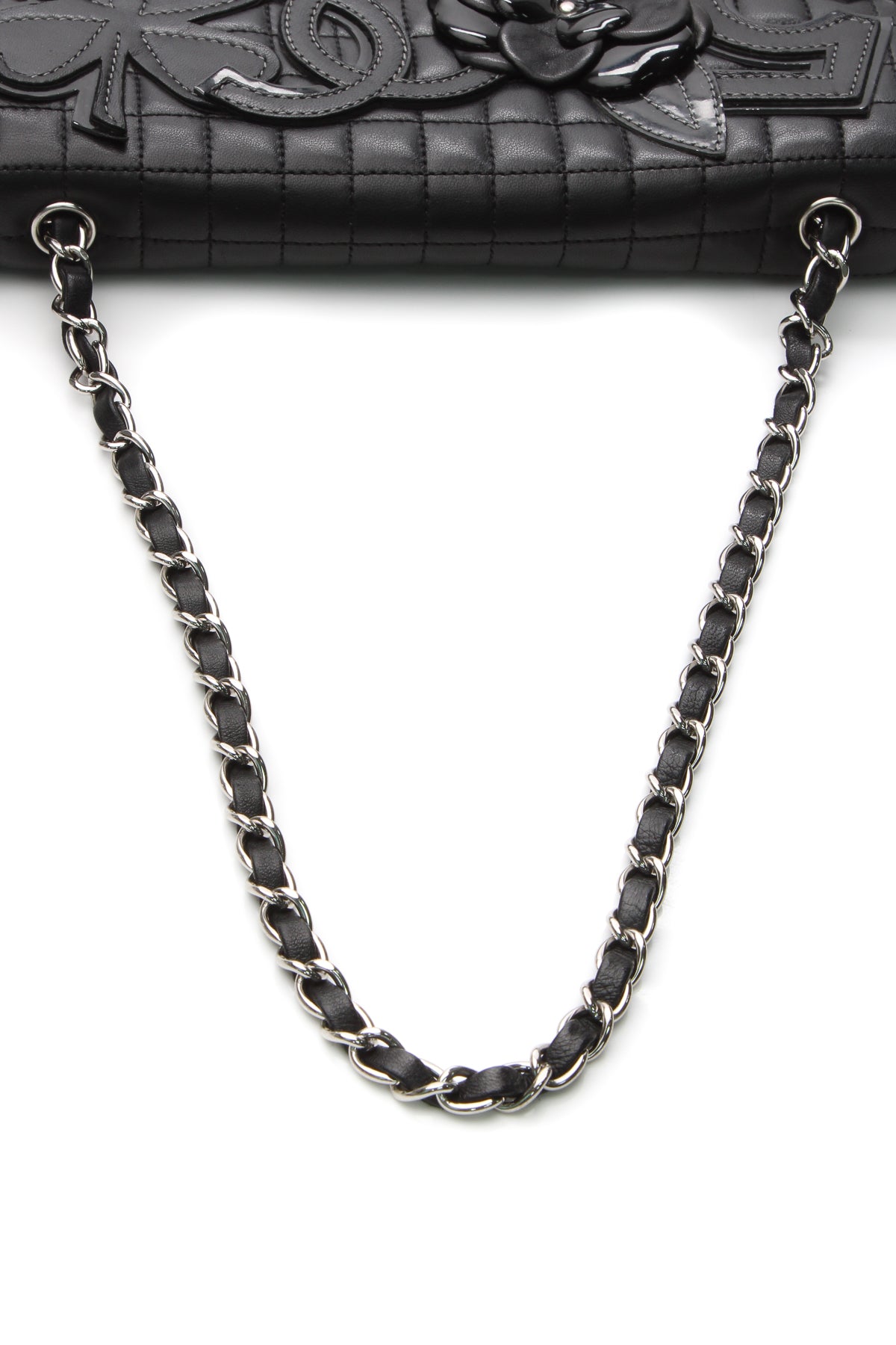 Camellia No.5 Flap Shoulder Bag - Black