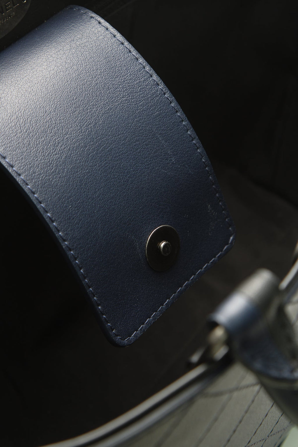 Bi-Color Medium Shopping Bag - Navy/Black