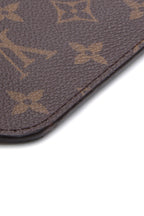 Neverfull Pouch Wristlet - Monogram