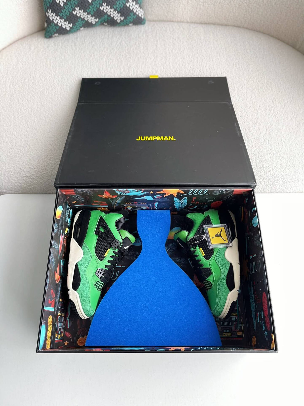 Air Jordan 4 Retro “Manila” Green Black