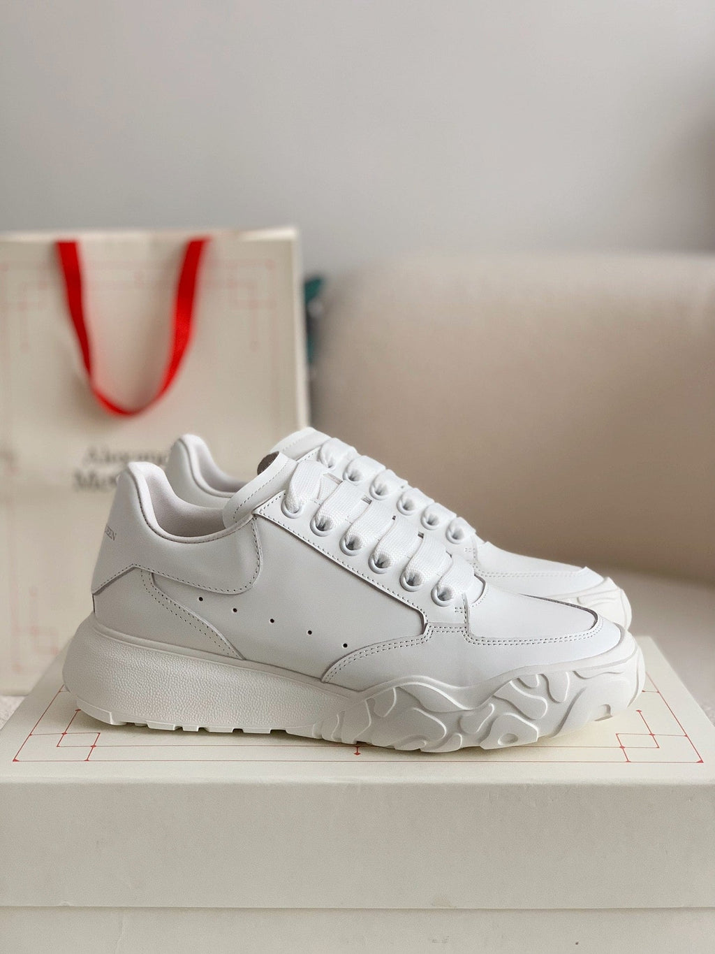 Alexander McQueen Men’s White Leather Court Trainer Sneakers