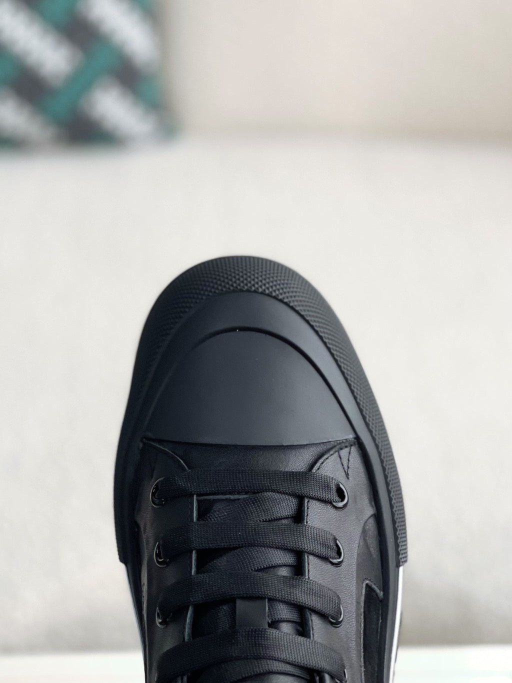 Alexander McQueen Skate Deck Plimsoll Sneakers - Black Leather Suede