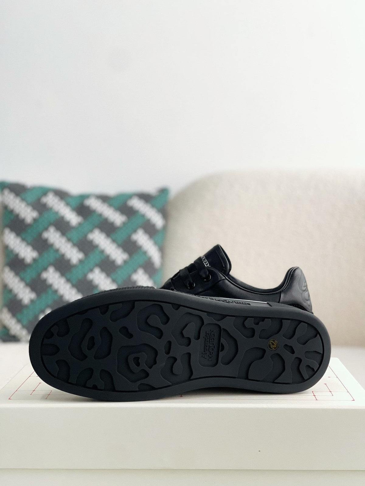 Alexander McQueen Skate Deck Plimsoll Sneakers - Black Leather Suede