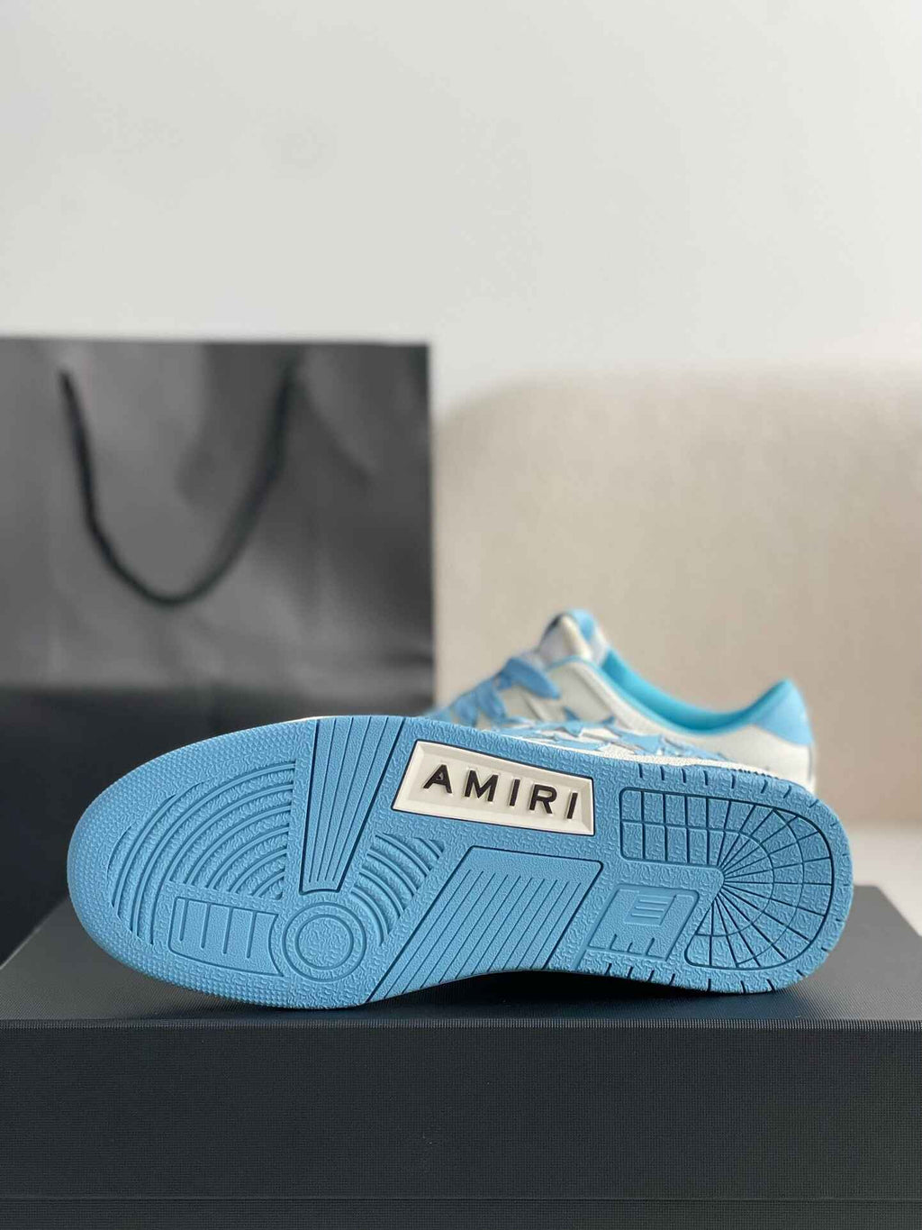 Amiri Star Burst Low – White Grained Leather & Sky Blue Stars