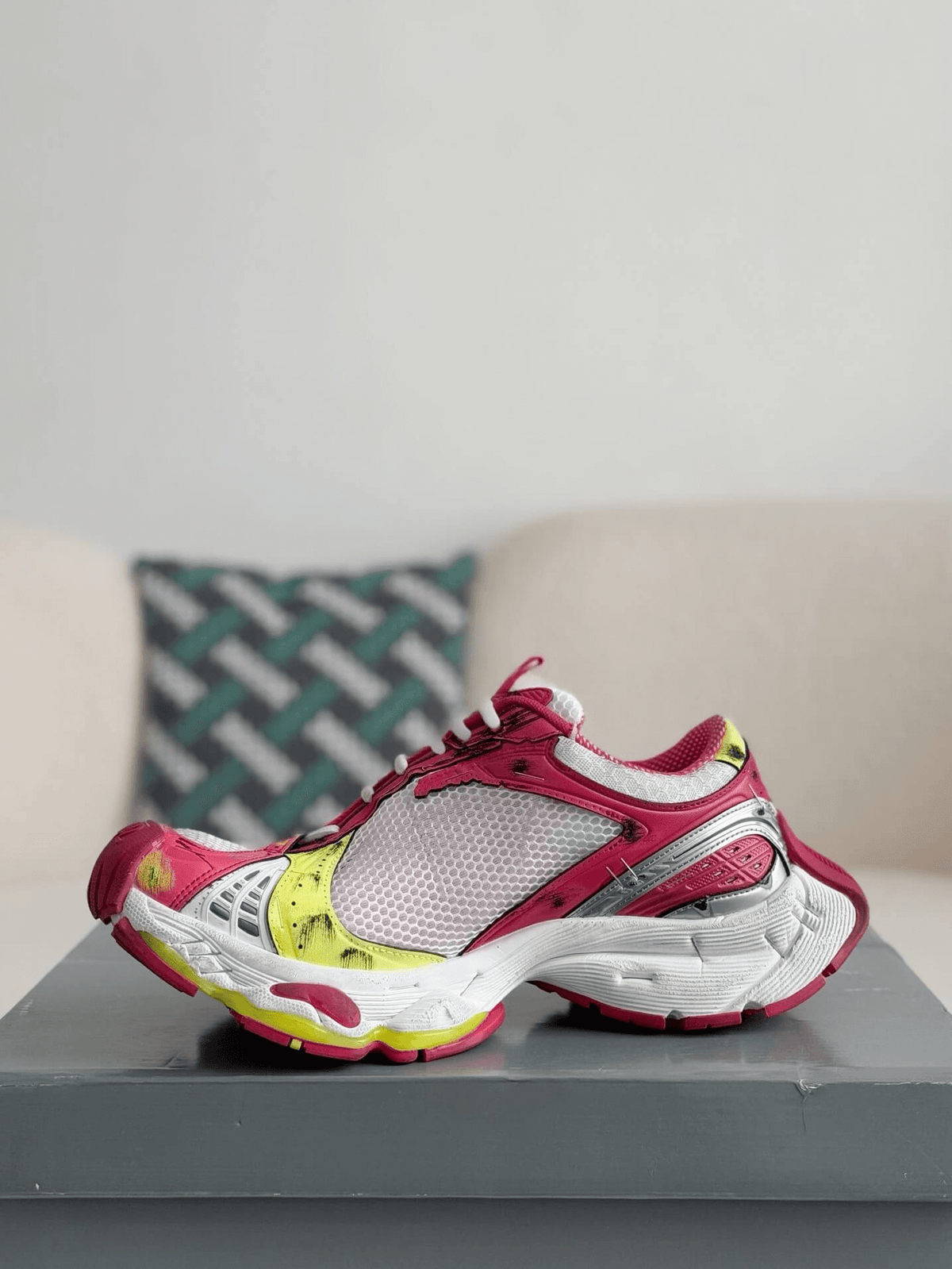 Balenciaga 10XL Sneaker – White, Pink & Yellow
