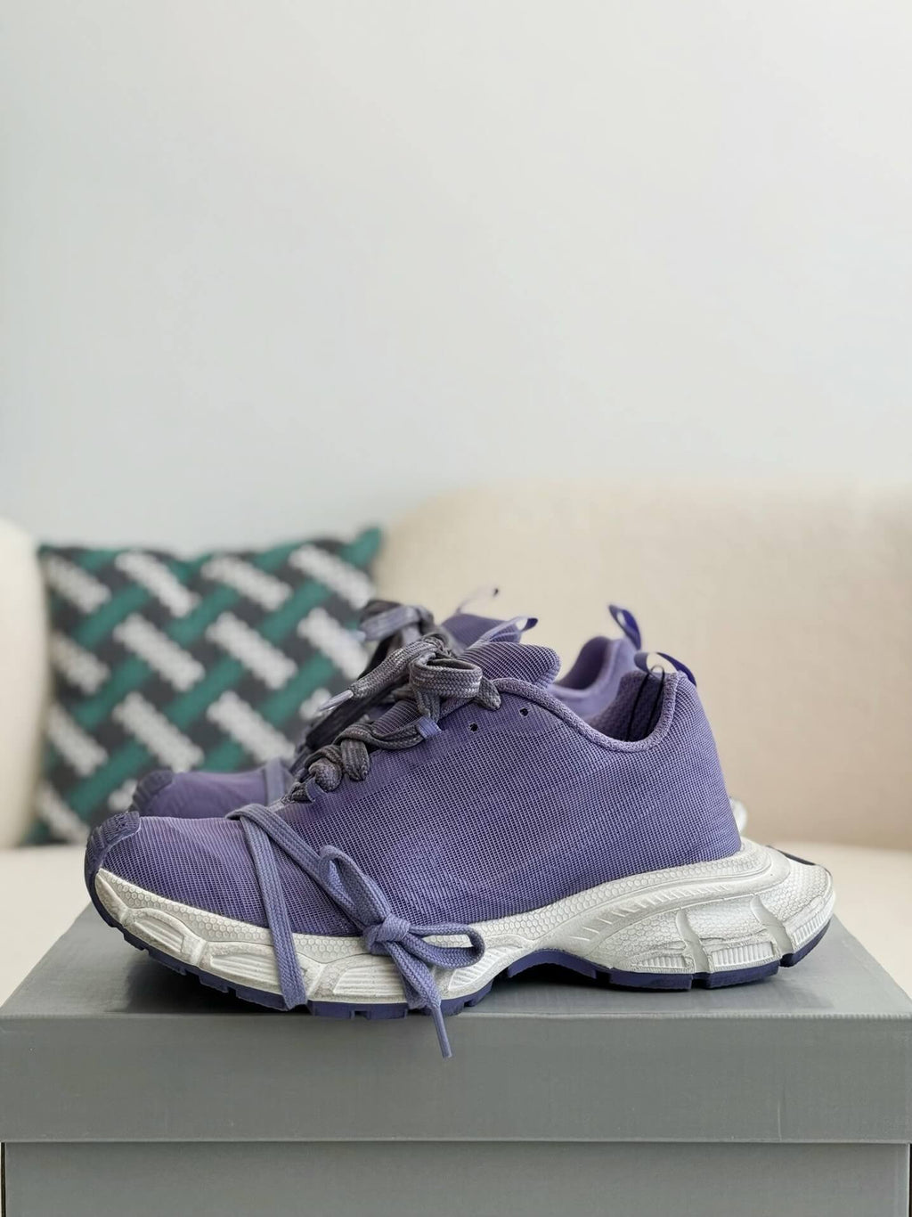 Balenciaga 3XL Sneaker – Purple & White