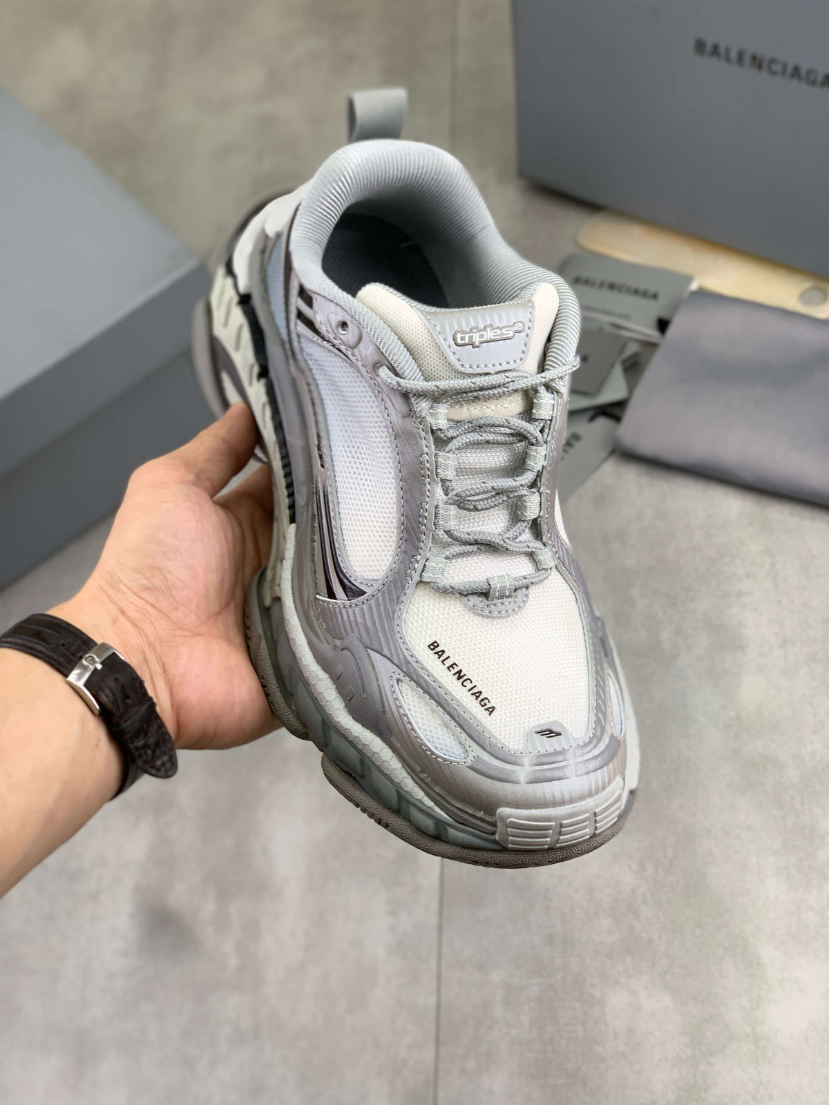 Balenciaga Jet Sneaker – Eggshell & Grey