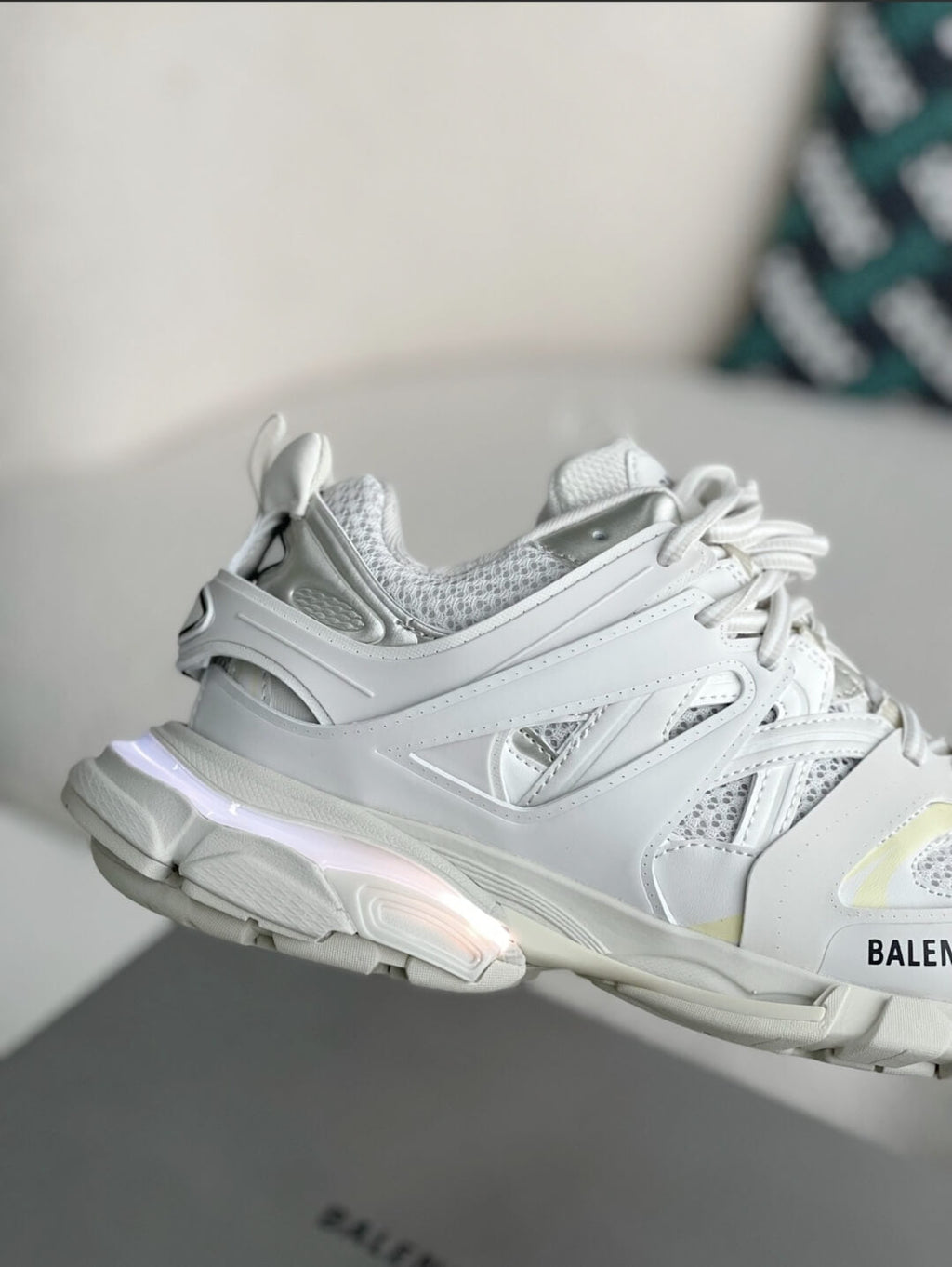 Balenciaga Track Sneaker LED – White / Light Grey