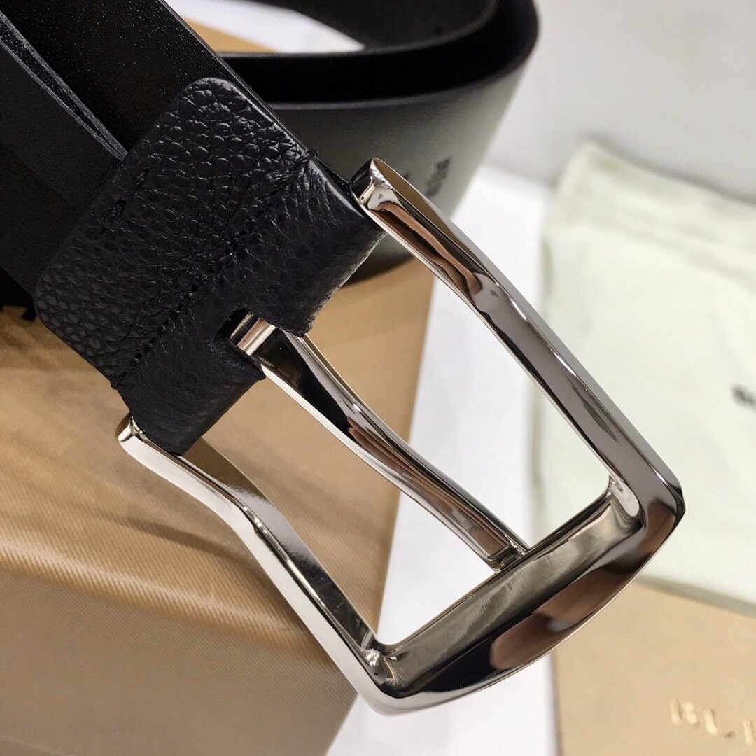Burberry Black Grained Leather Joe Buckle Belt with Polished Silver Hardware