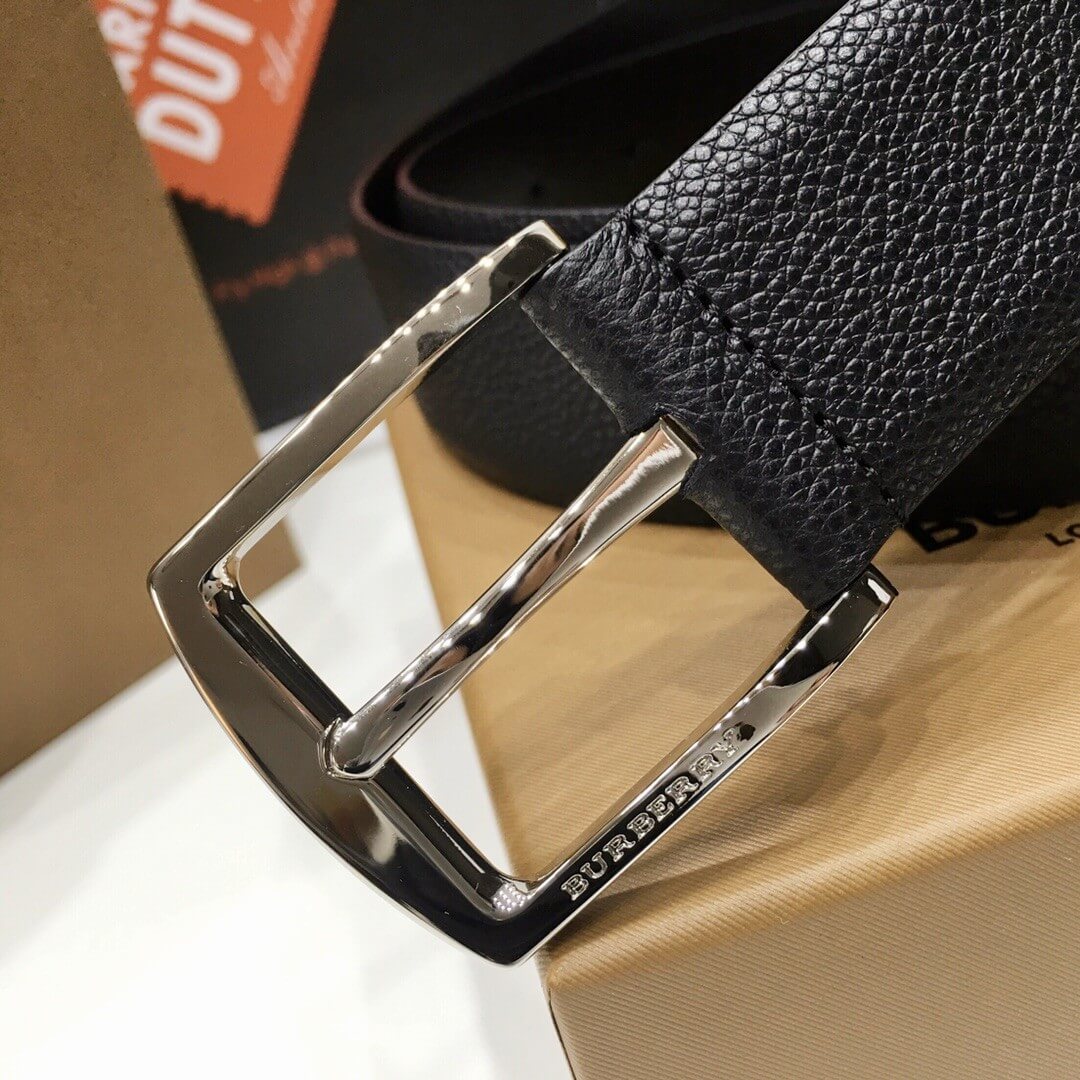 Burberry Black Grained Leather Joe Buckle Belt with Polished Silver Hardware