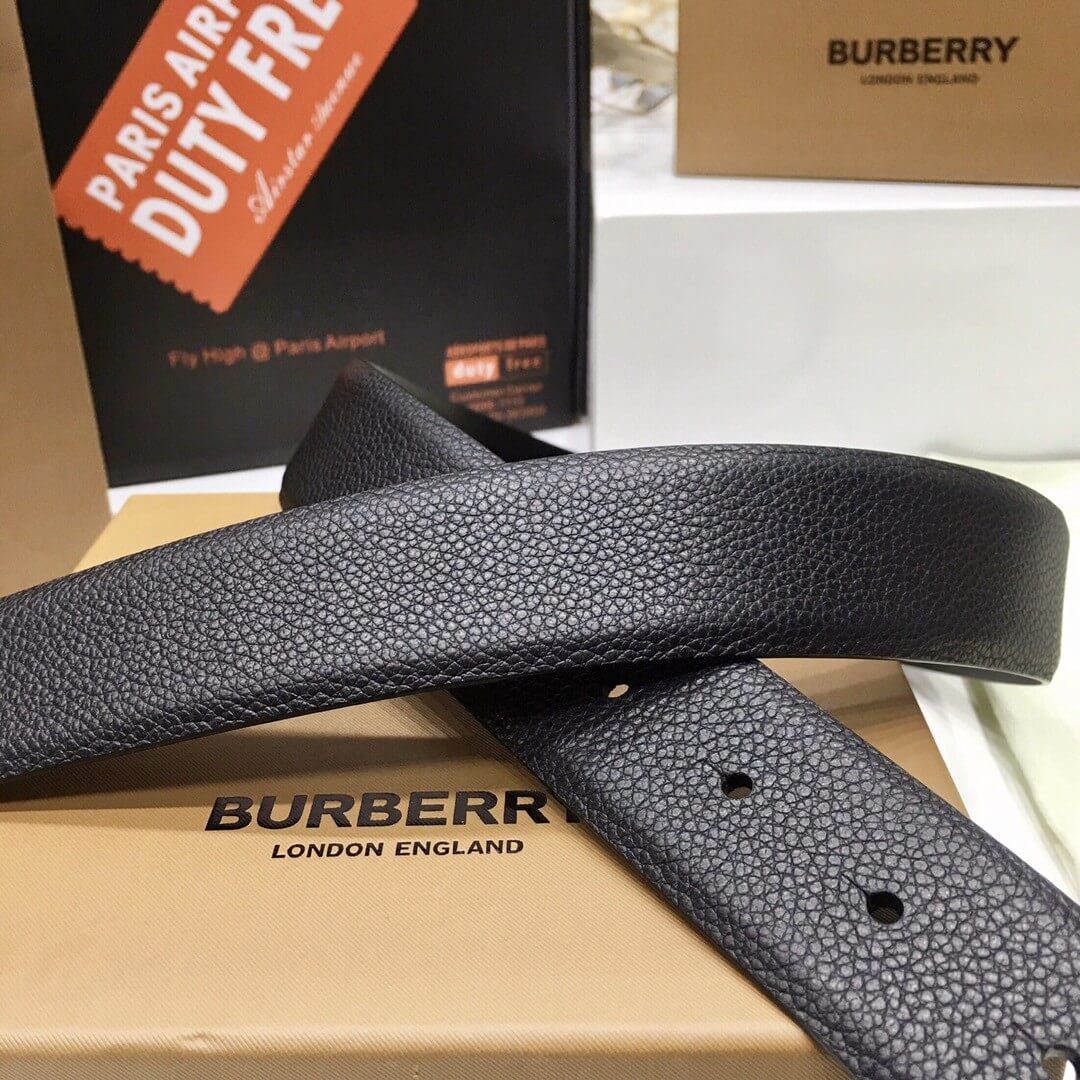 Burberry Black Grained Leather Joe Buckle Belt with Polished Silver Hardware