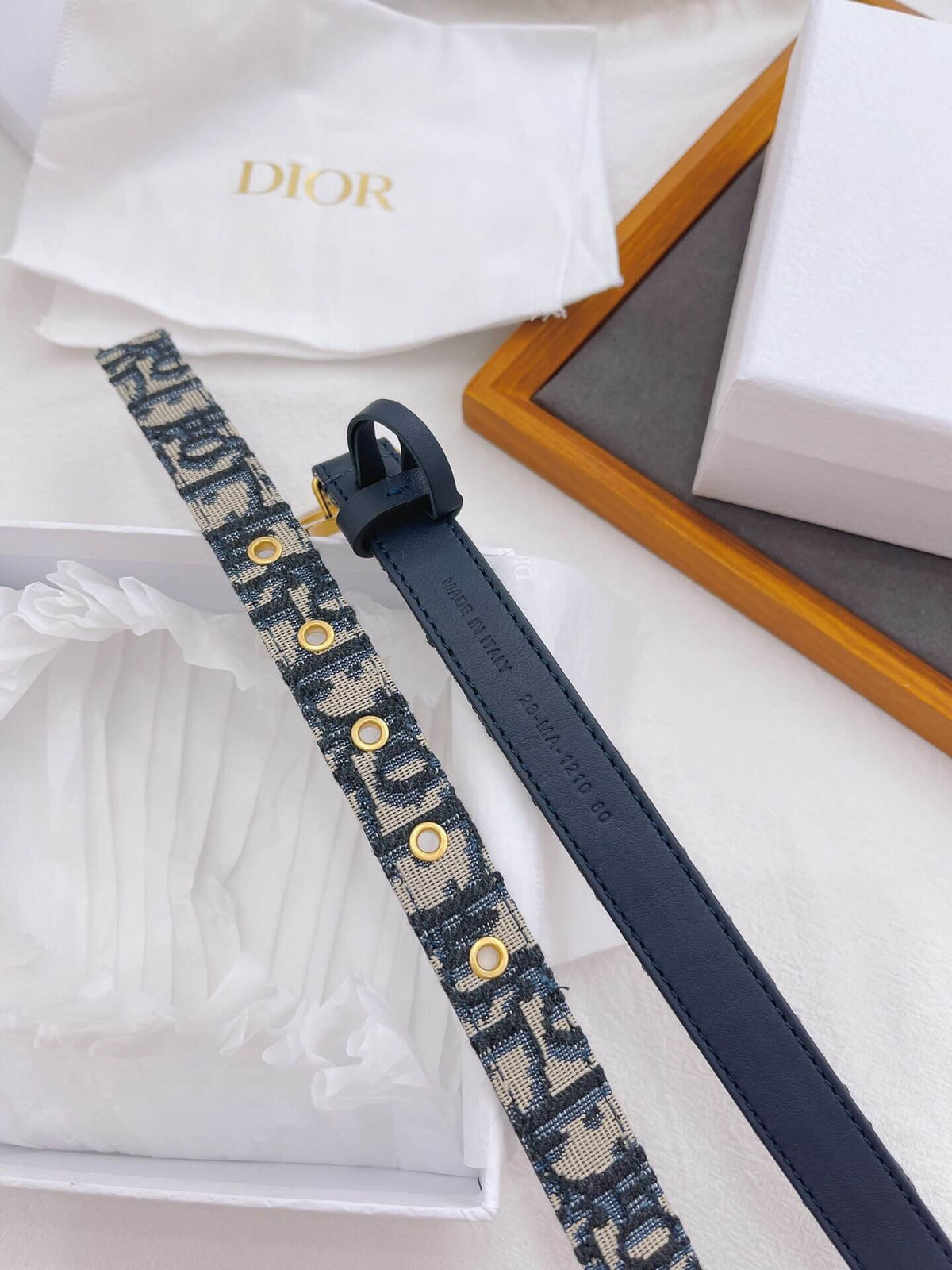 Christian Dior 30 Montaigne Reversible Belt in Blue Smooth Calfskin and Dior Oblique Jacquard