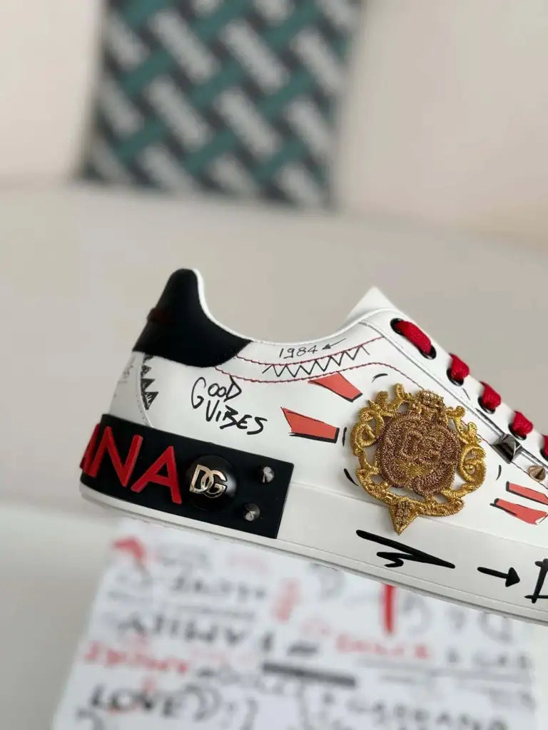 Dolce & Gabbana Portofino Sneaker – White Graffiti & Gold Crest