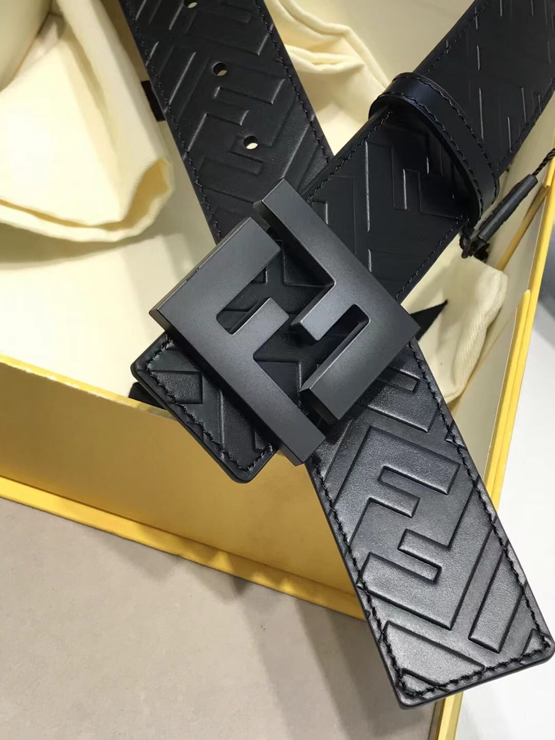 Fendi Reversible FF Buckle Belt Black Embossed Leather and Smooth Calfskin