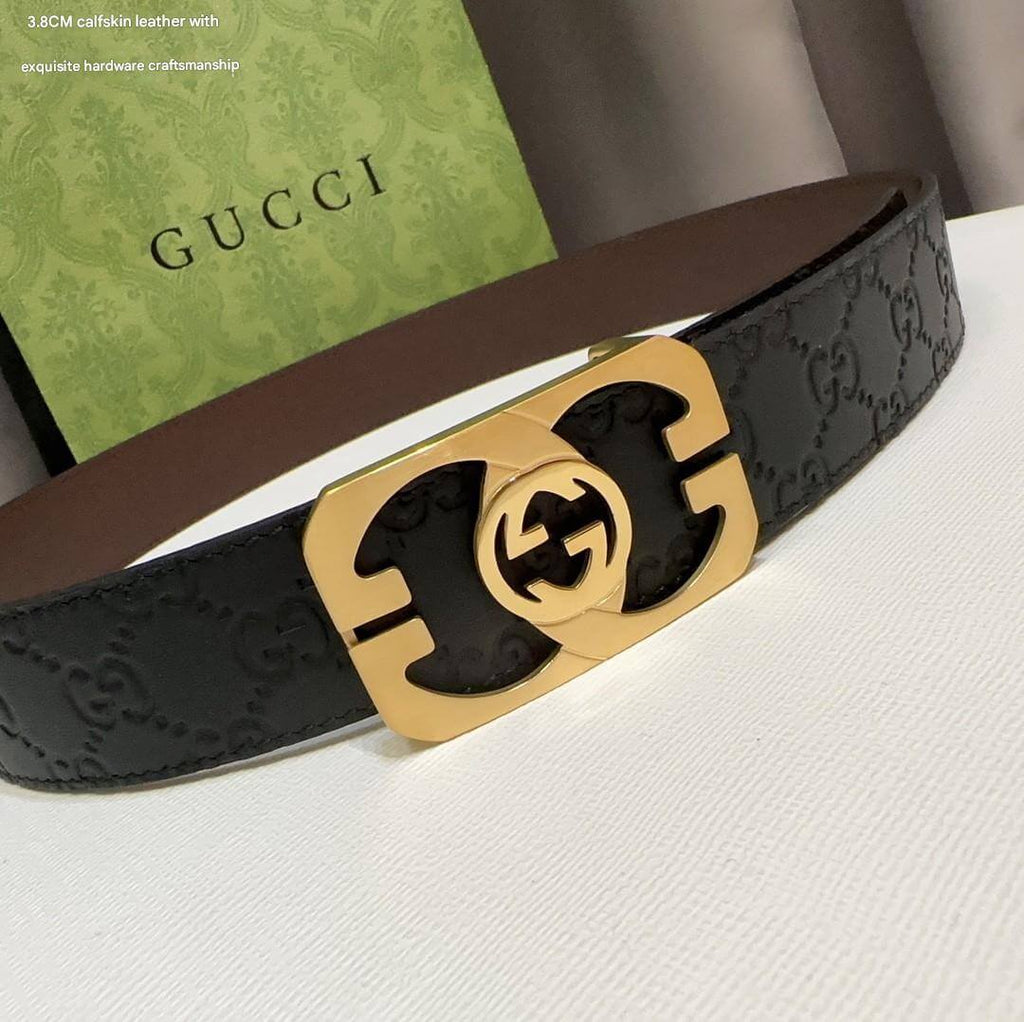 Gucci Signature Black Leather Belt with Cut-Out Gold Interlocking G Plaque Buckle
