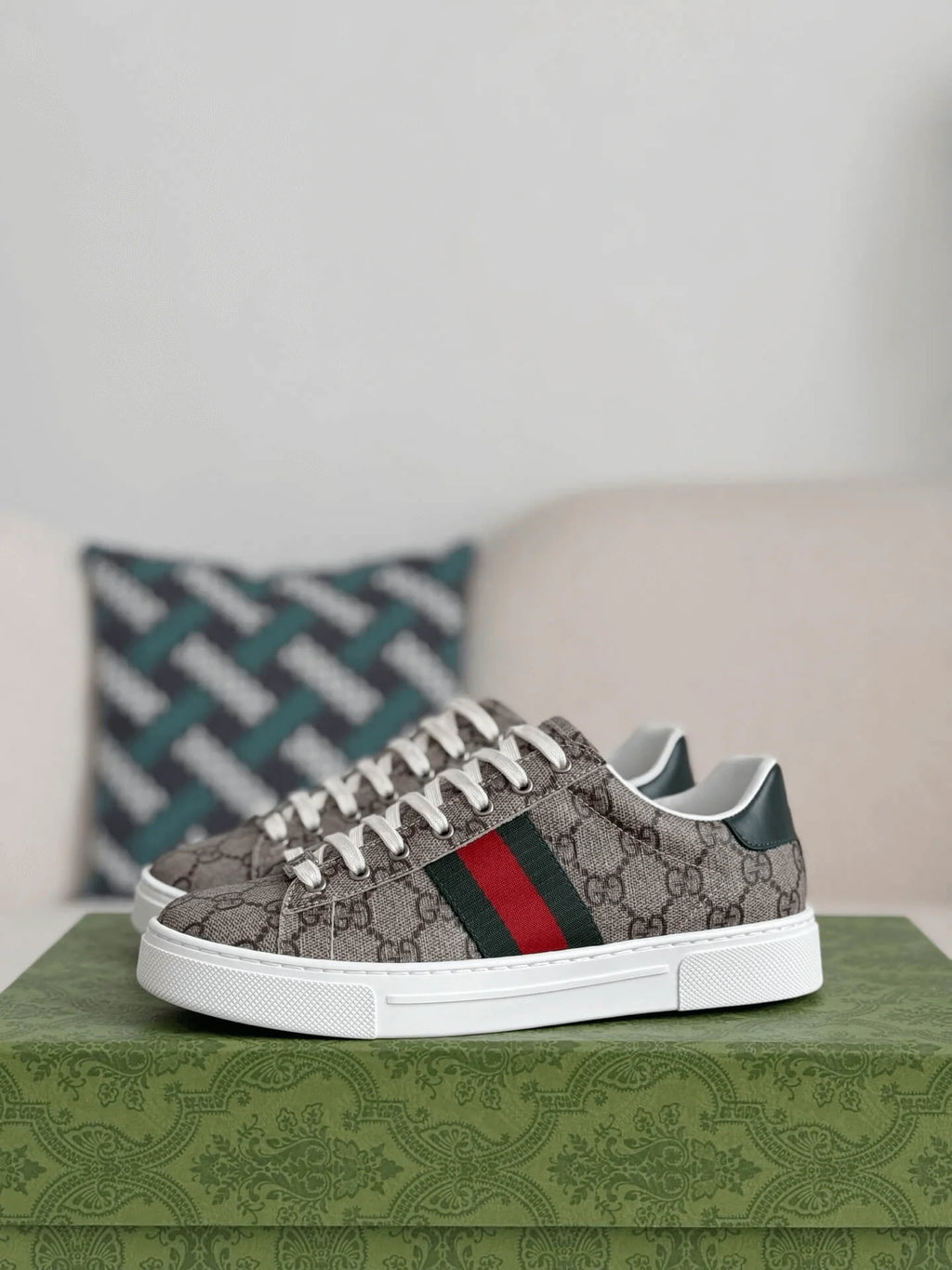 Gucci Ace Sneaker – Beige GG Supreme Canvas & Web