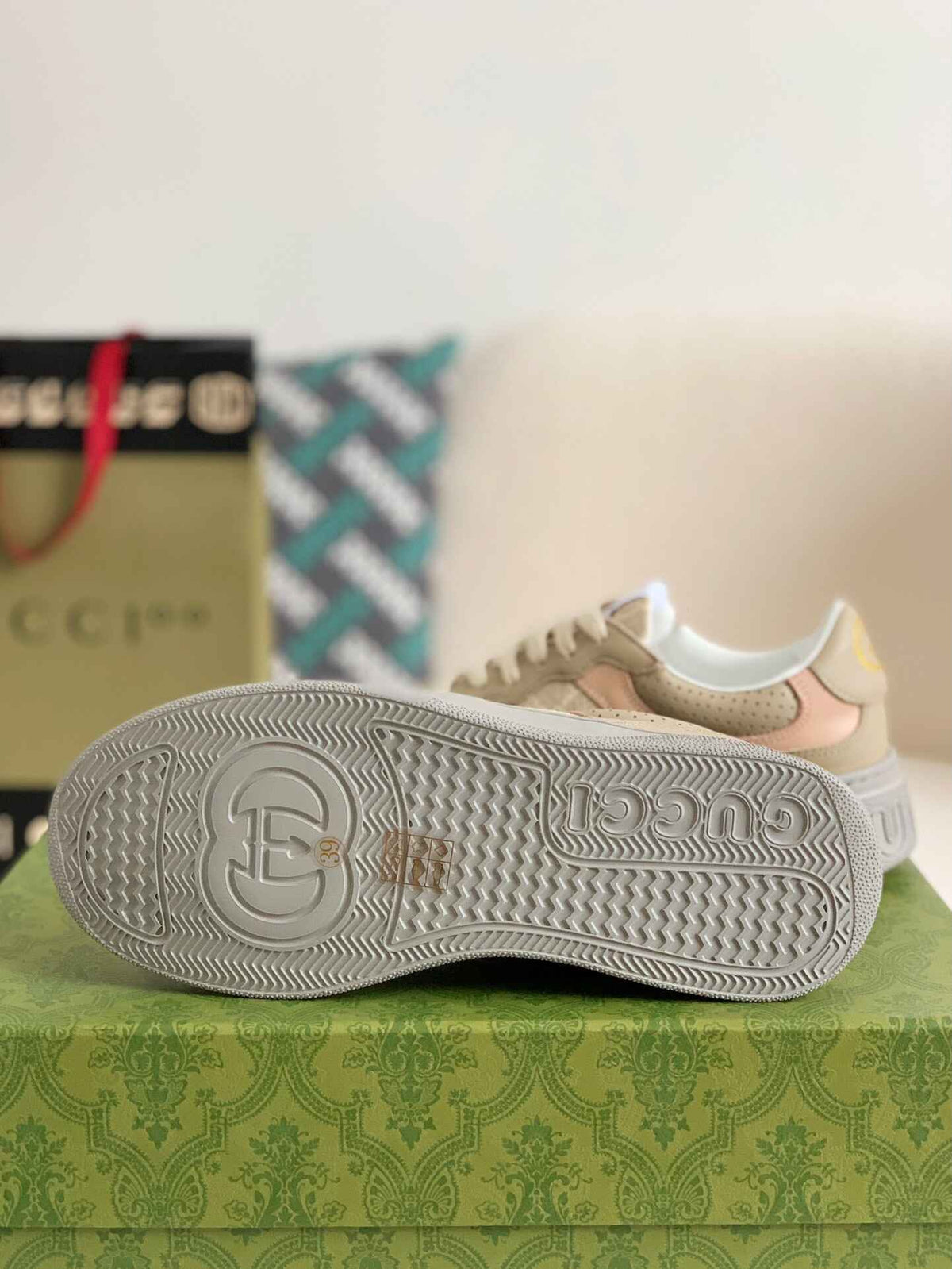 Gucci Re-Web Sneaker – Beige GG Canvas & Pink Leather