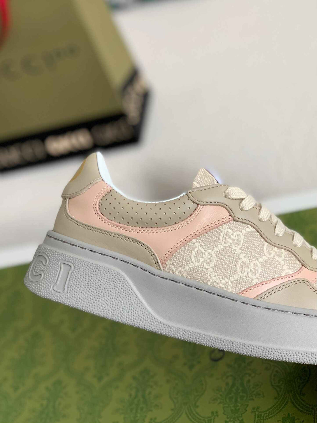 Gucci Re-Web Sneaker – Beige GG Canvas & Pink Leather