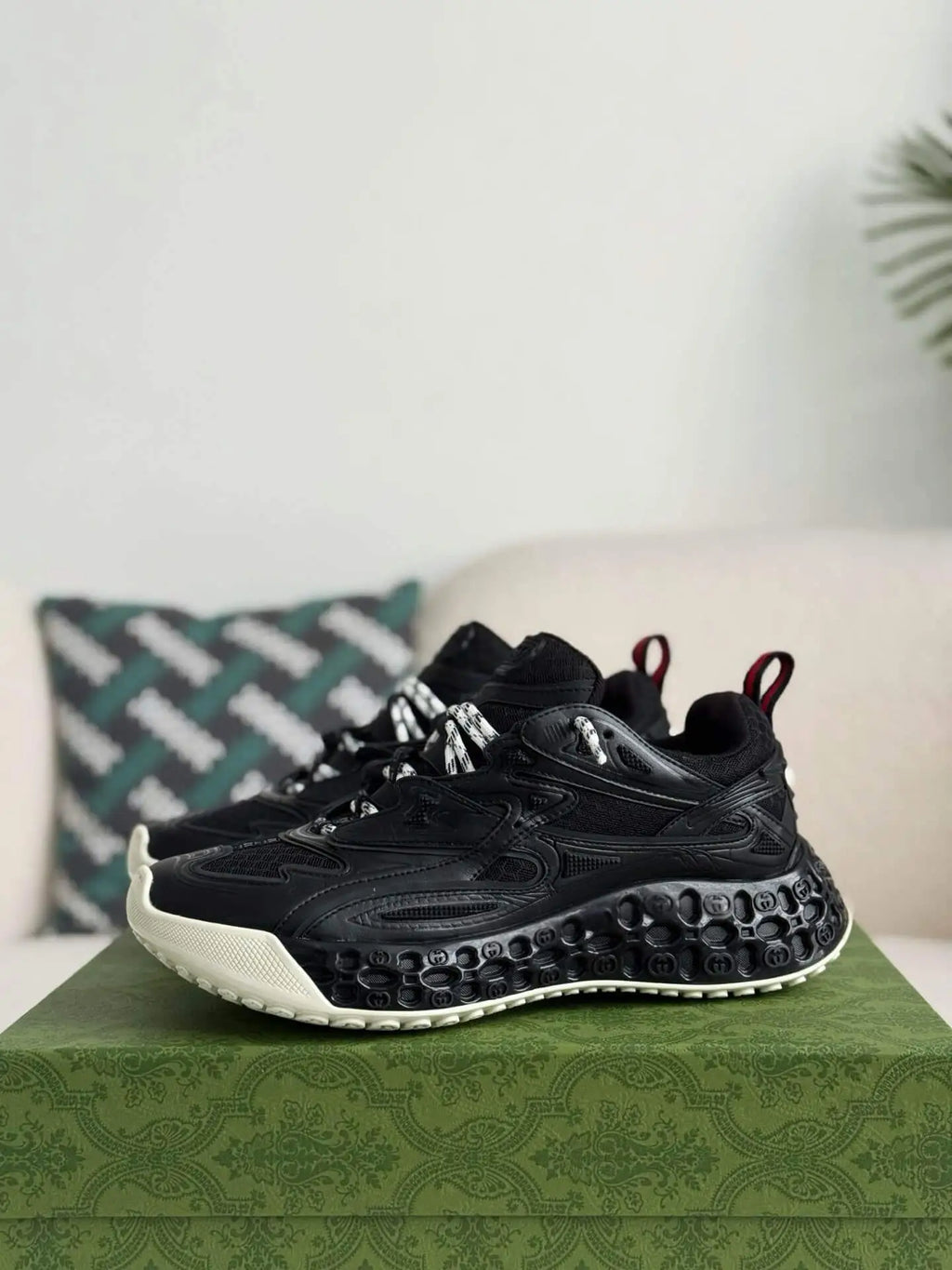 Gucci Run Sneaker – Black Technical Mesh & Rubber