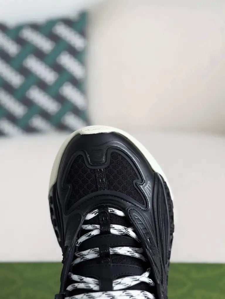 Gucci Run Sneaker – Black Technical Mesh & Rubber