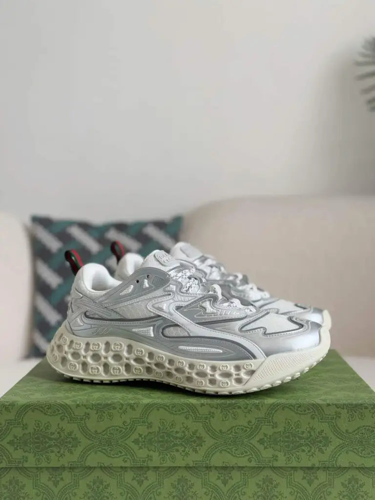Gucci Run Sneaker – White & Silver Metallic