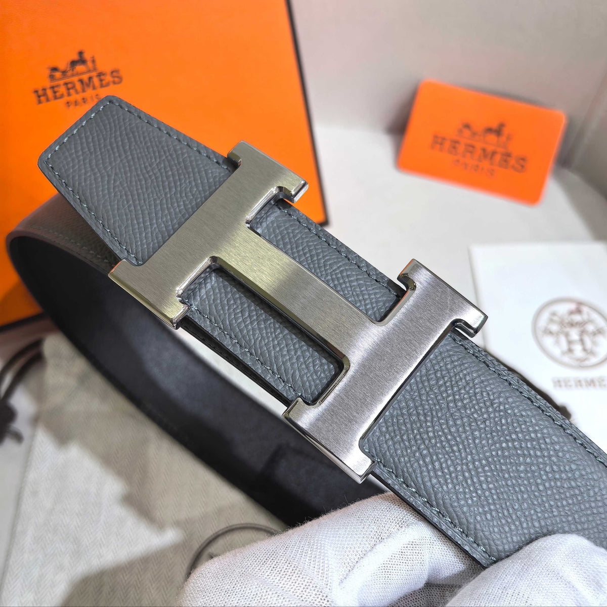 HERMES Silver Large Classic Black & Gray Reversible Belt 32 mm
