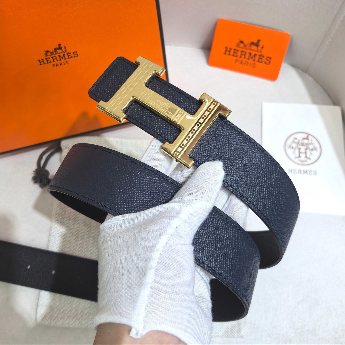 Hermès Black Reversible Leather Strap 32 mm Belt - Gold Guilloché H Buckle