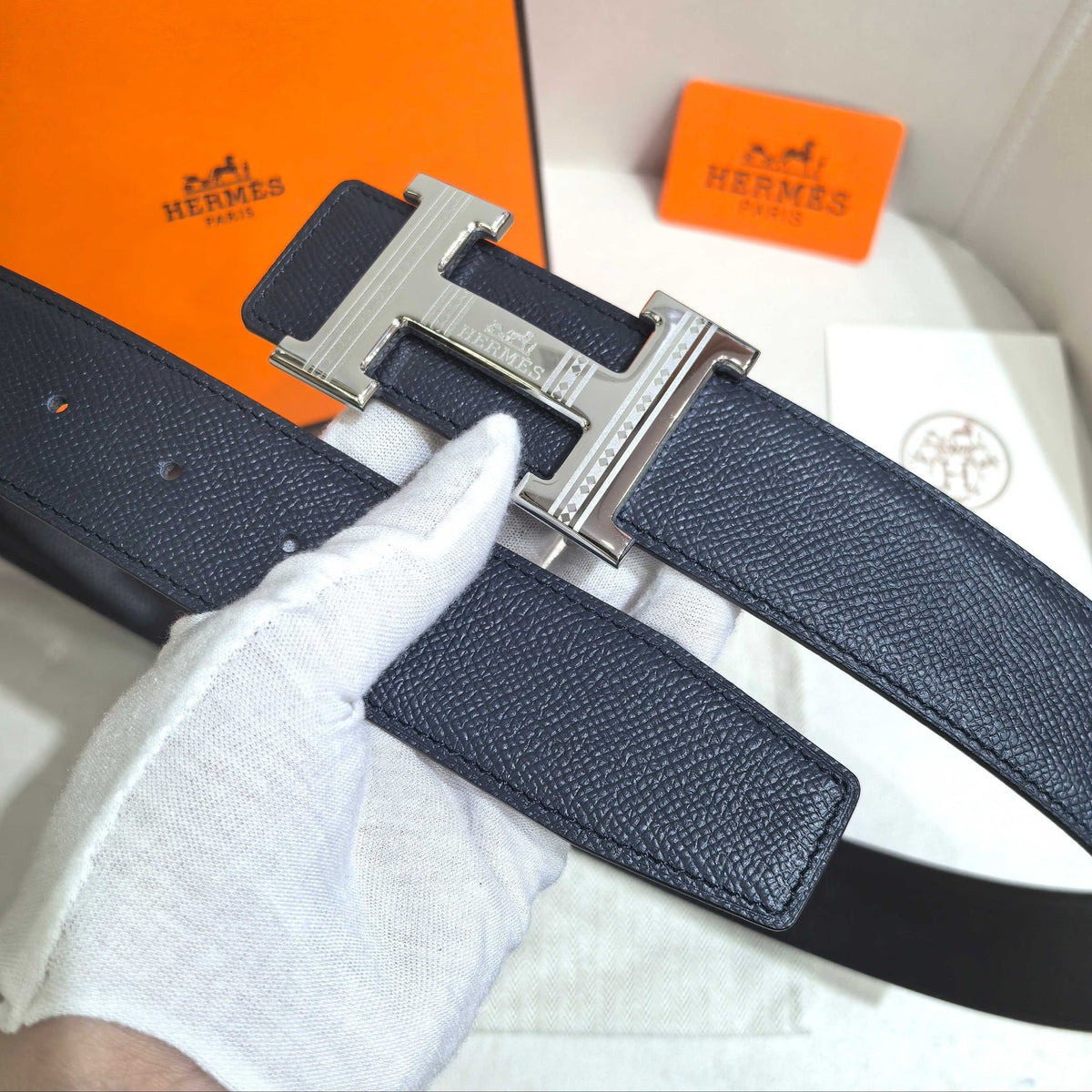 Hermès Marine Blue Reversible Leather Strap 32 mm Belt - Silver Guilloché H Buckle