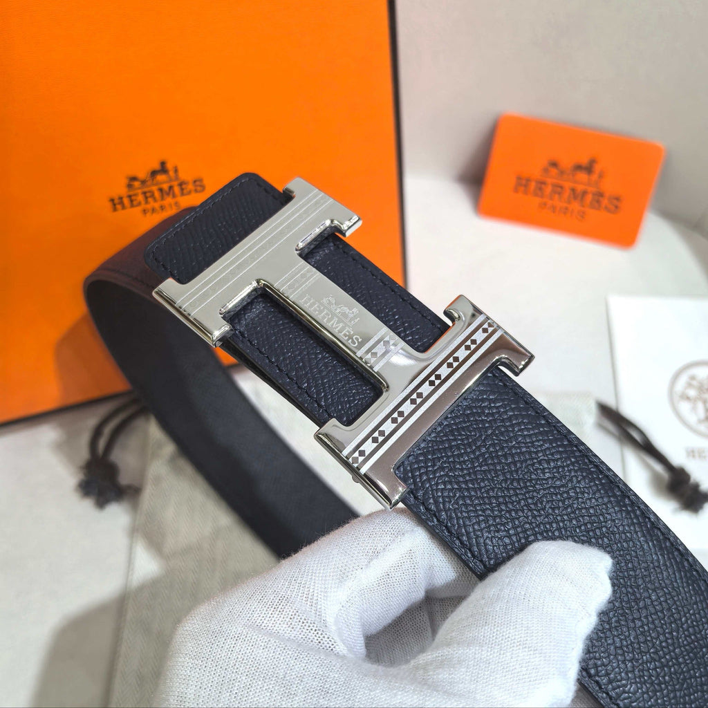Hermès Marine Blue Reversible Leather Strap 32 mm Belt - Silver Guilloché H Buckle