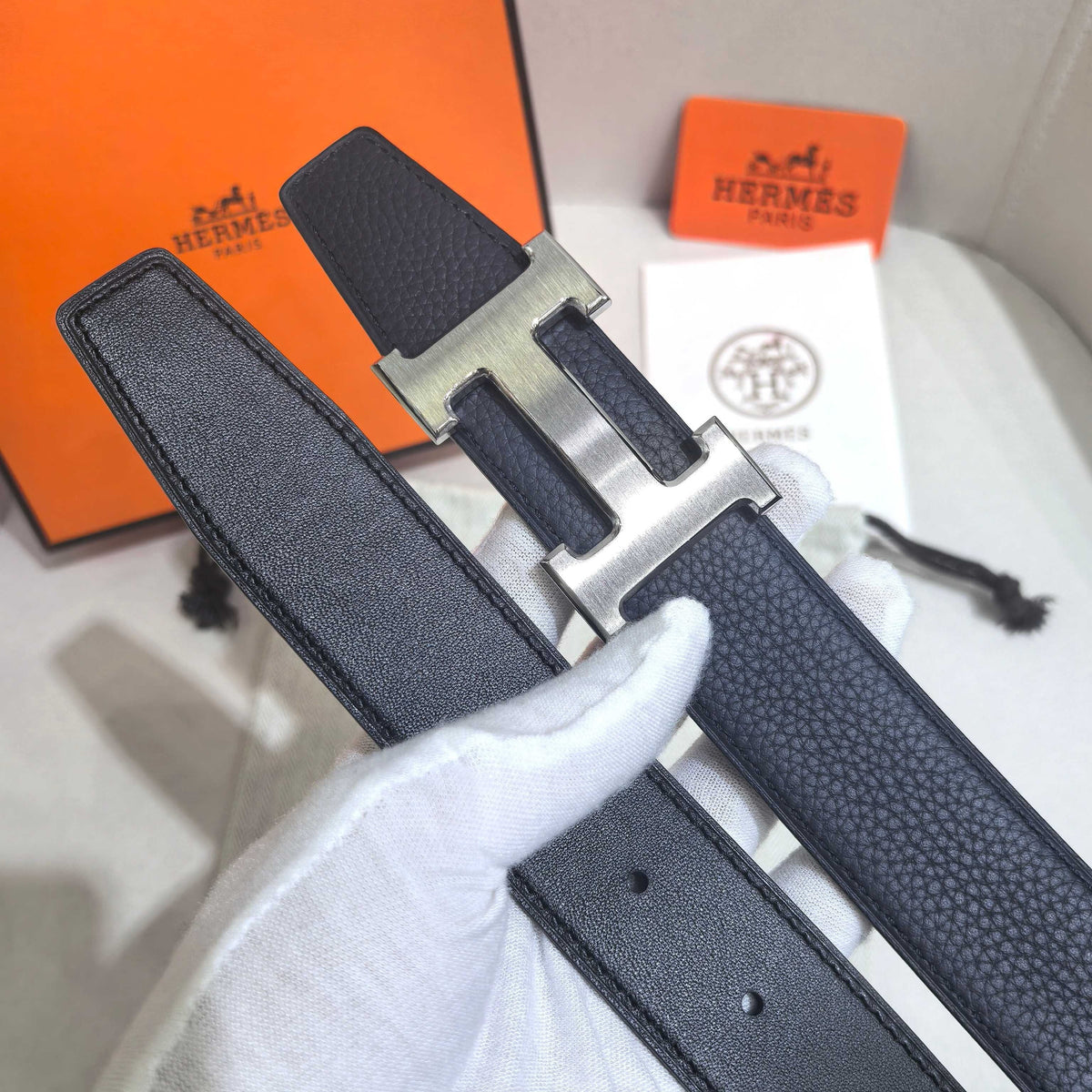 Hermès Constance Reversible H Belt 32mm - Marine Togo/Black Box - Brushed Silver