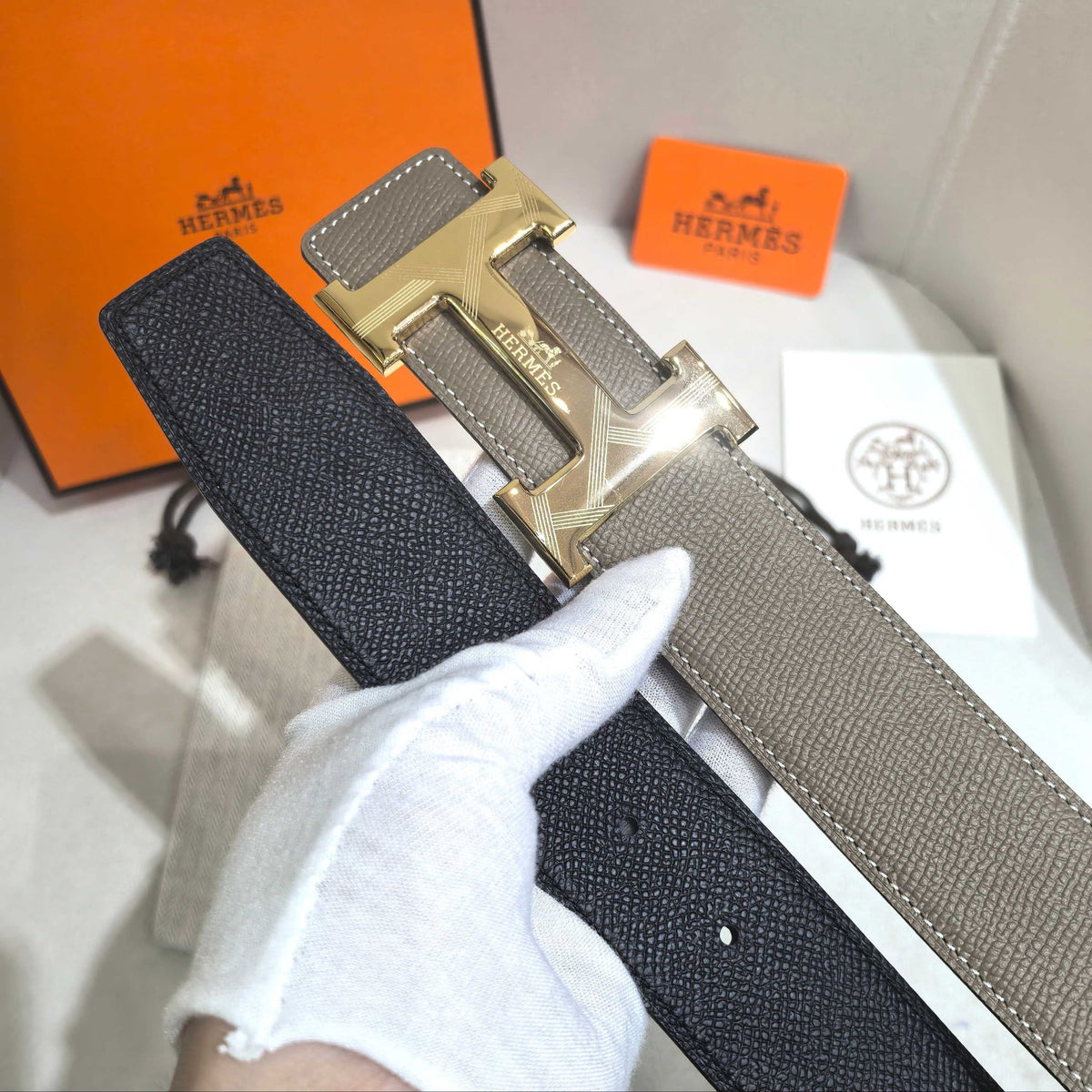 Hermès Étoupe Reversible Leather Strap 32 mm Belt - Gold Guilloché H Buckle