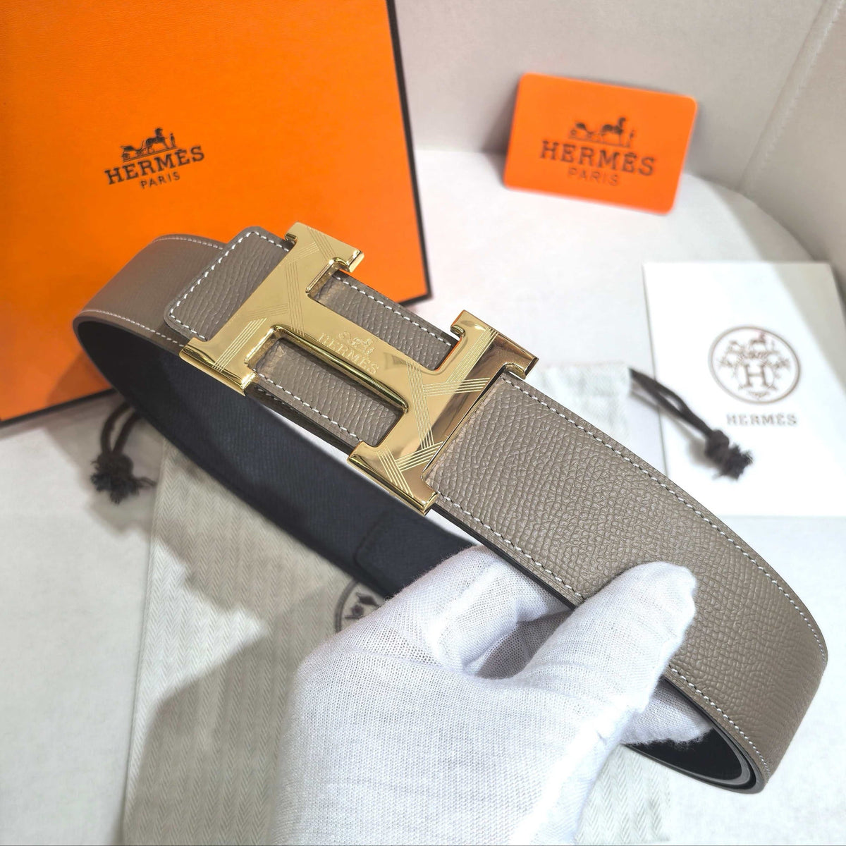 Hermès Étoupe Reversible Leather Strap 32 mm Belt - Gold Guilloché H Buckle