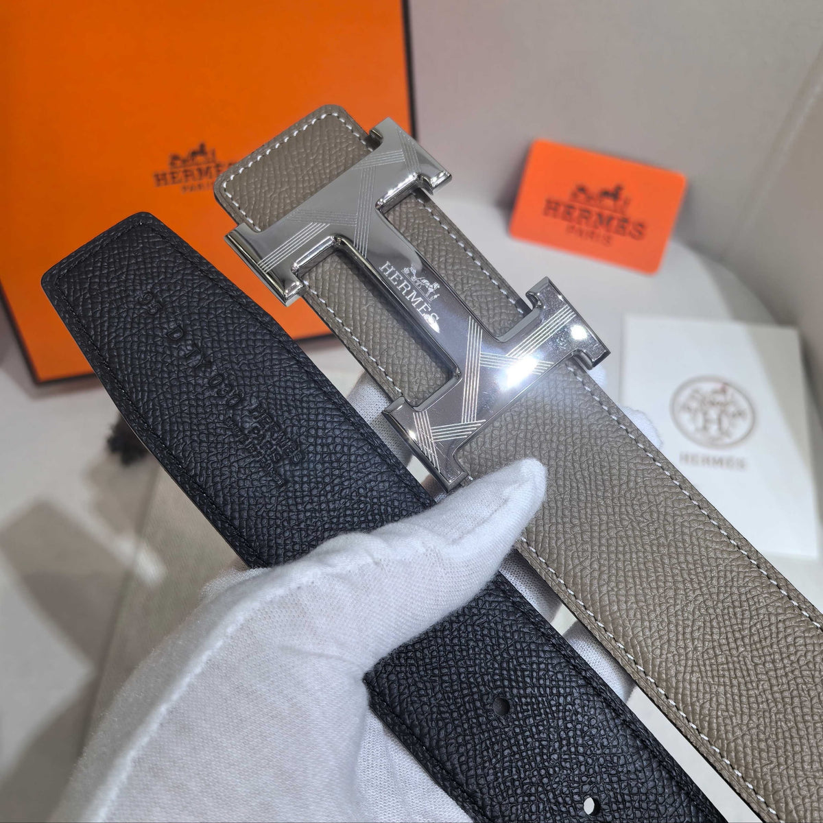 Hermès Étoupe Reversible Leather Strap 32 mm Belt - Silver Guilloché H Buckle