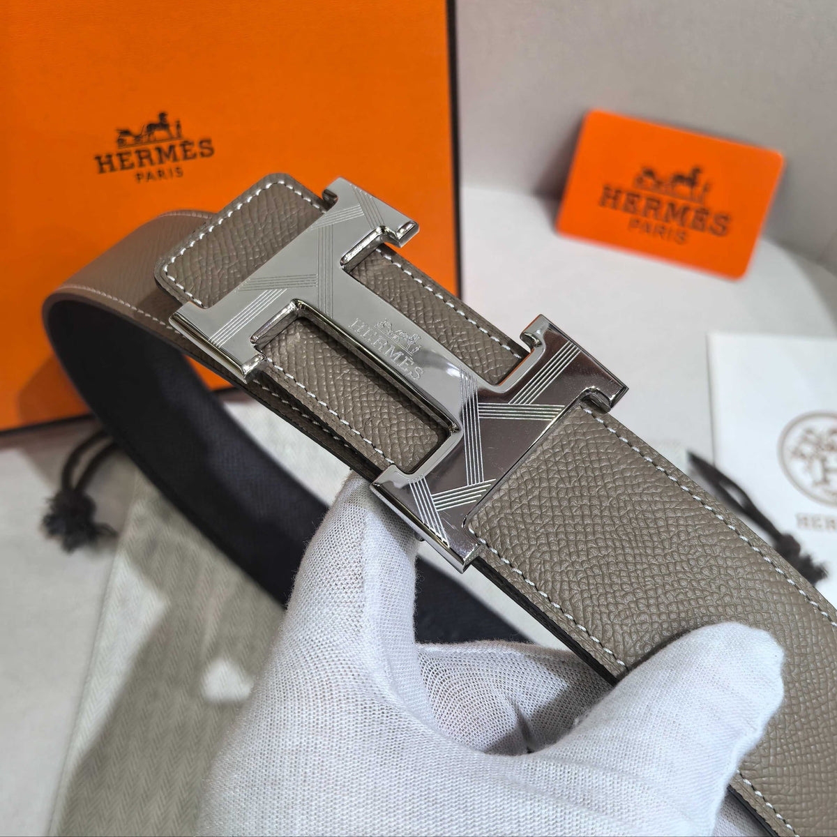 Hermès Étoupe Reversible Leather Strap 32 mm Belt - Silver Guilloché H Buckle