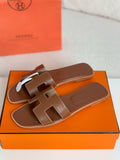 Hermès Gold Oran Women's Sandals