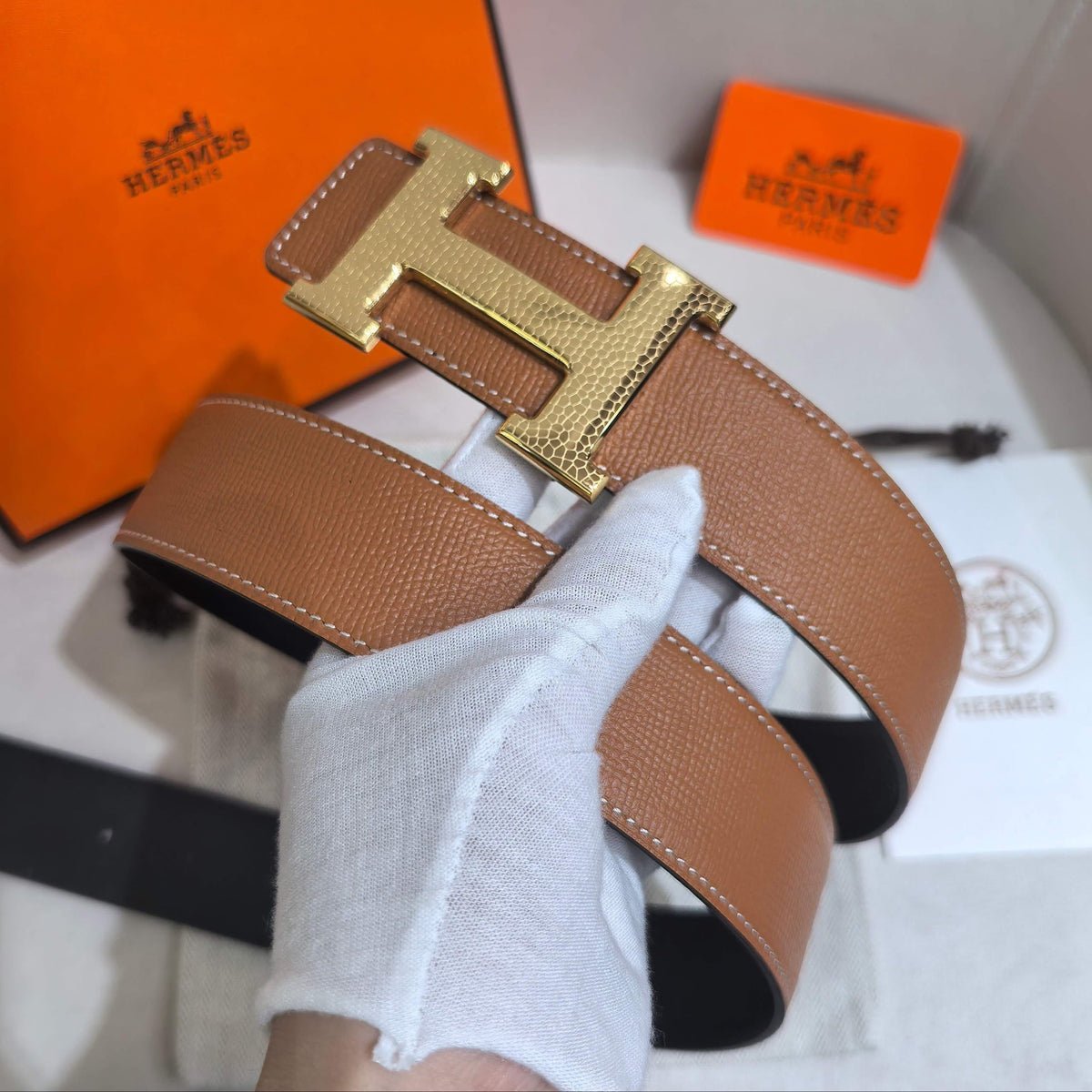 Hermès Gold Reversible Leather Strap 32 mm Belt - Gold Martelé H Buckle