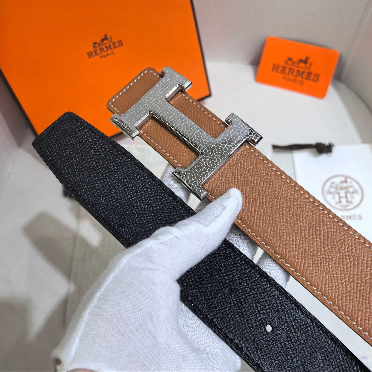 Hermès Gold Reversible Leather Strap 32 mm Belt - Silver Martelé H Buckle
