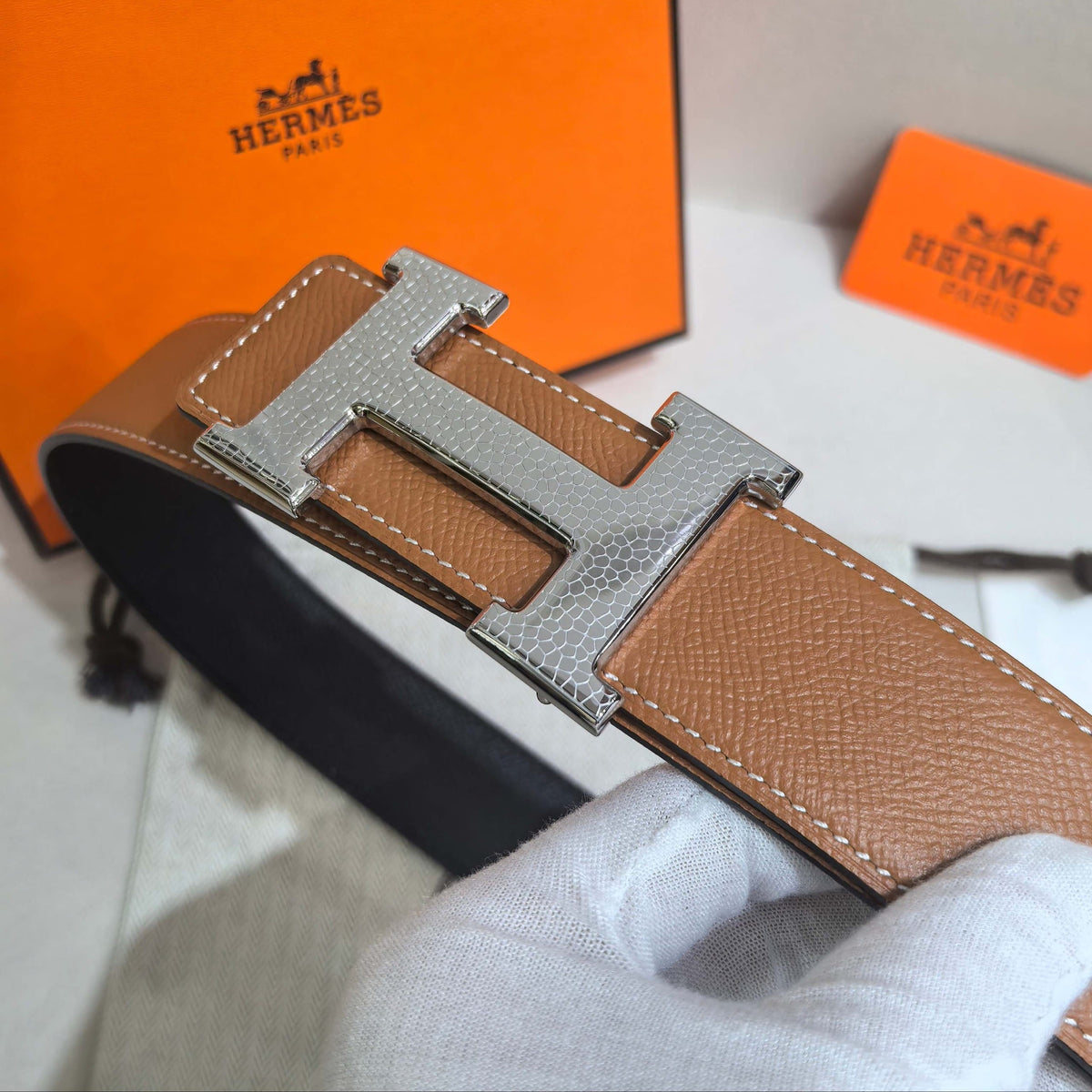 Hermès Gold Reversible Leather Strap 32 mm Belt - Silver Martelé H Buckle